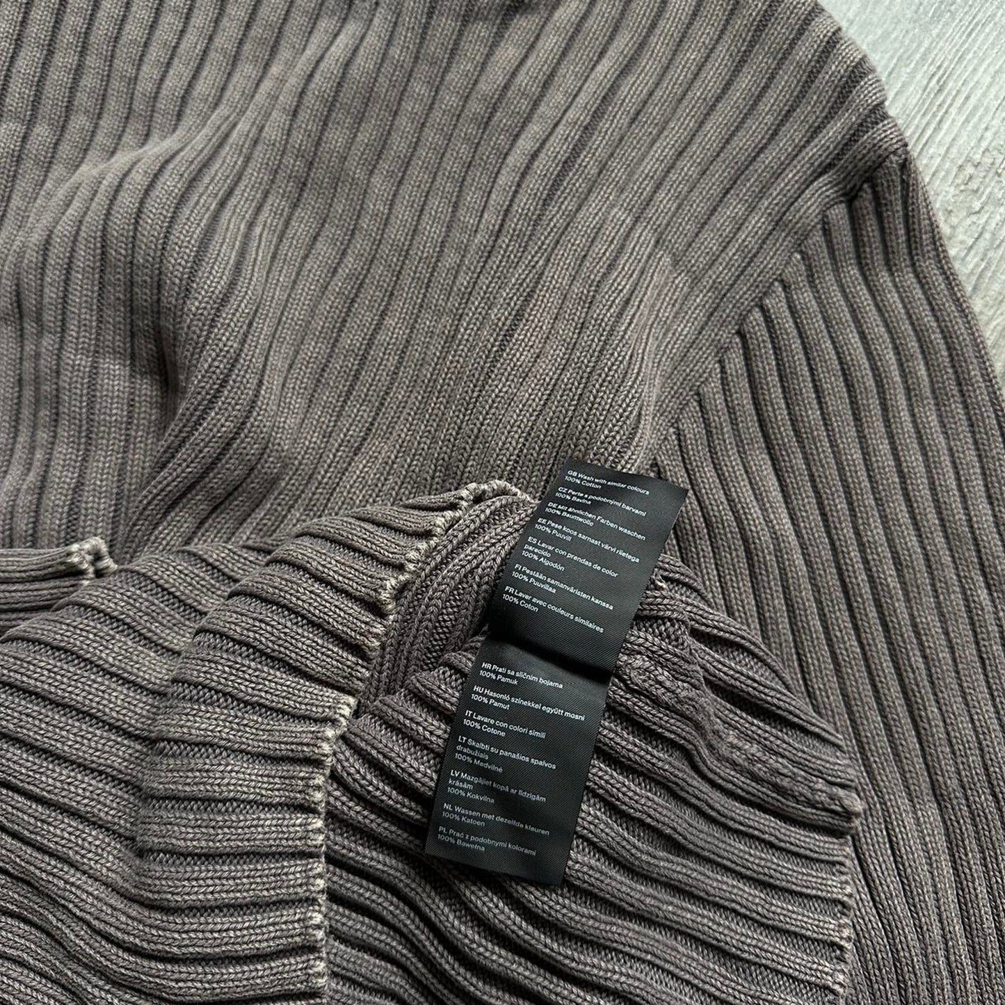 Y2k Japanese style knitted S-M sweater