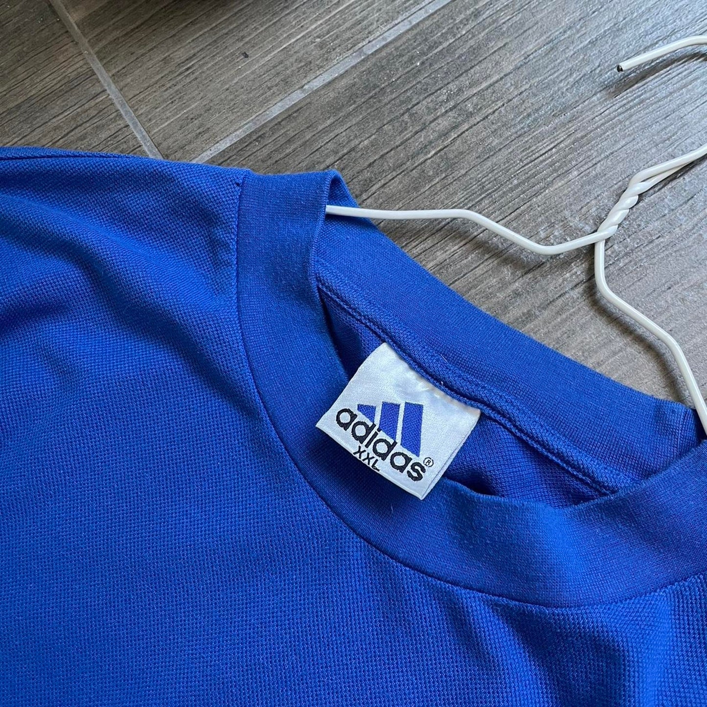 Adidas stripped vintage y2k baggy sport tee