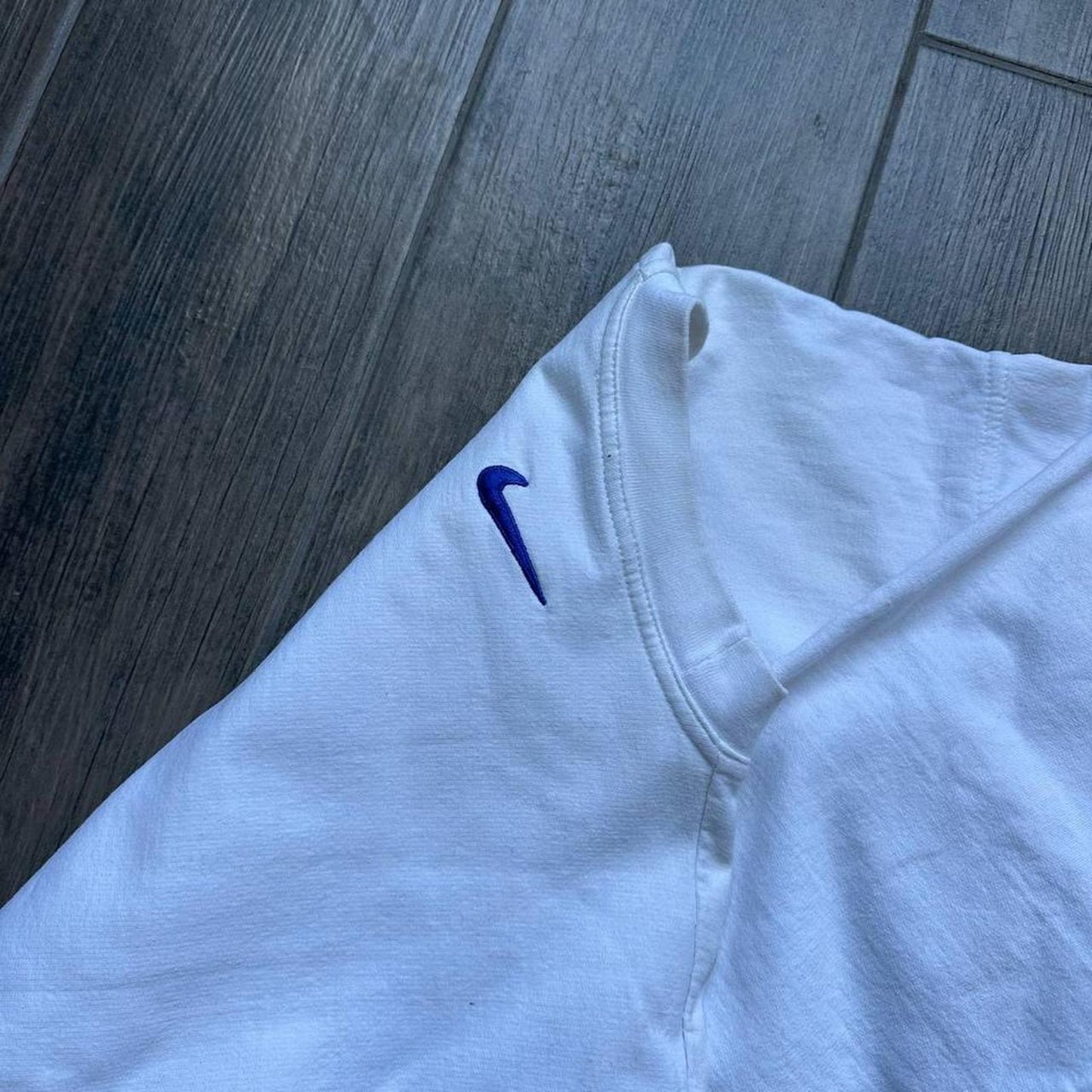 Y2K Nike white boxy fit vintage sweatshirt