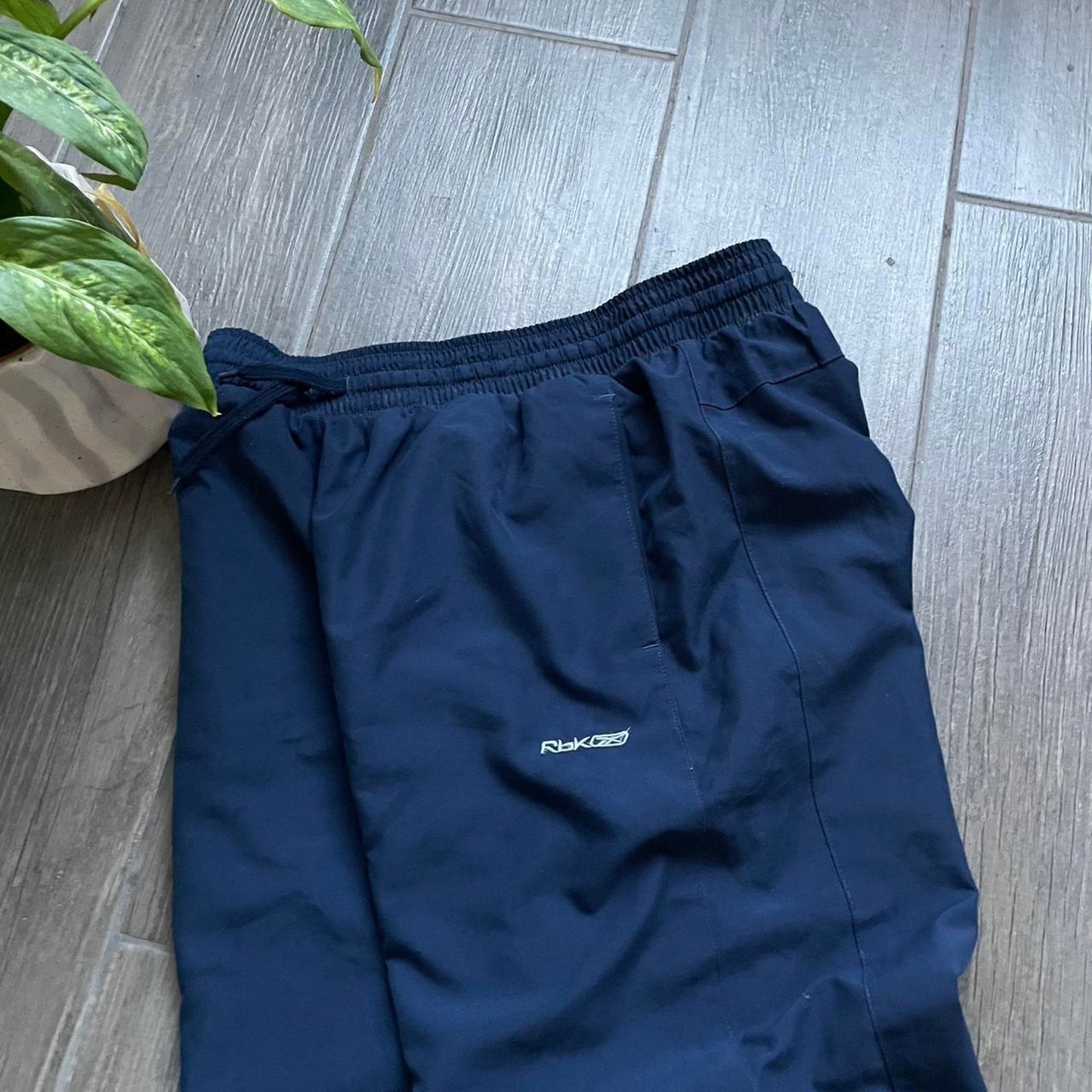 Reebok vintage parachute y2k drill pants