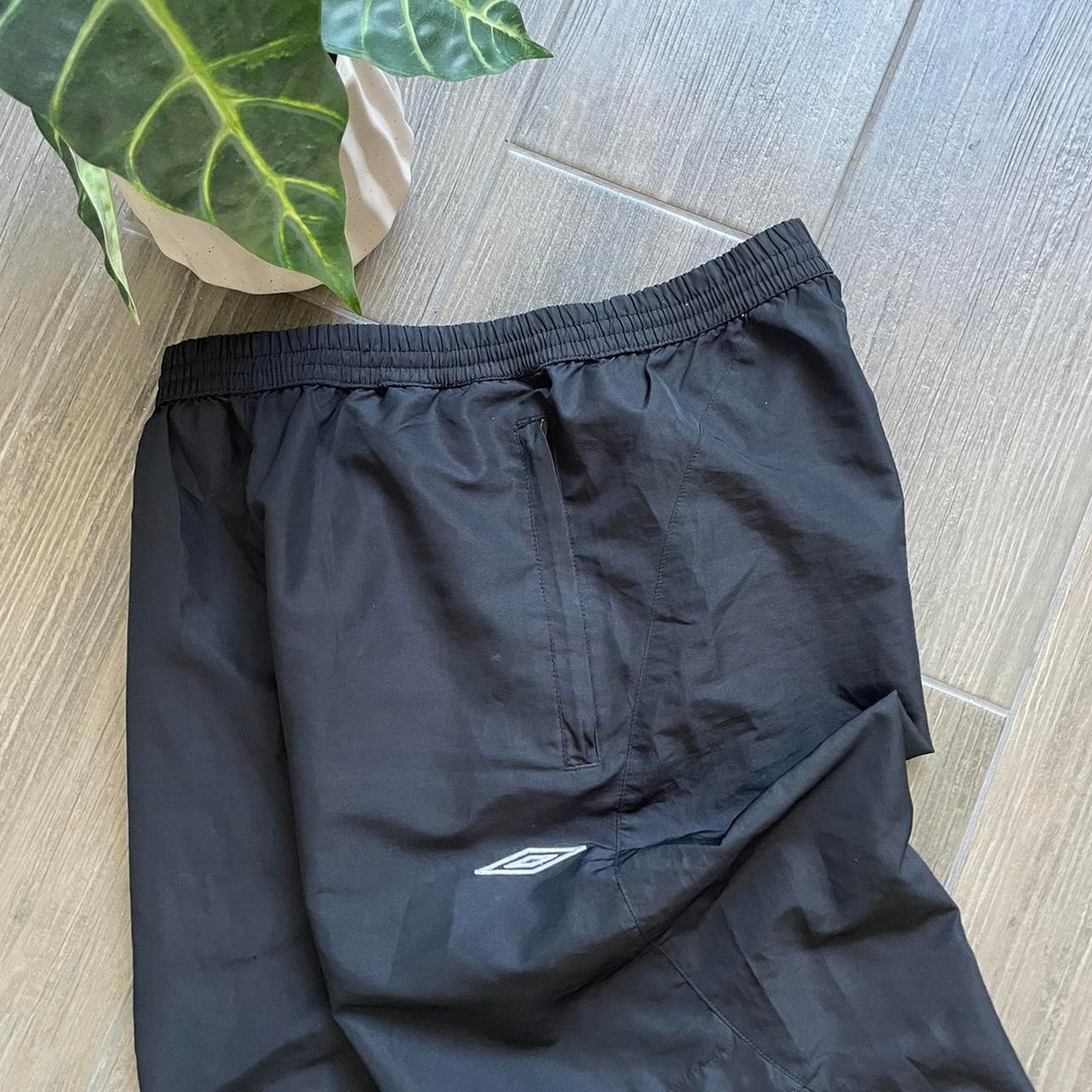 Umbro nylon baggy y2k shorts