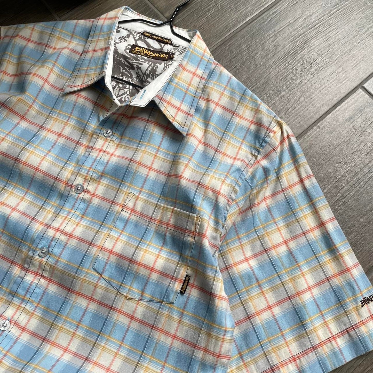 Billabong Hawaii style summer surf shirt