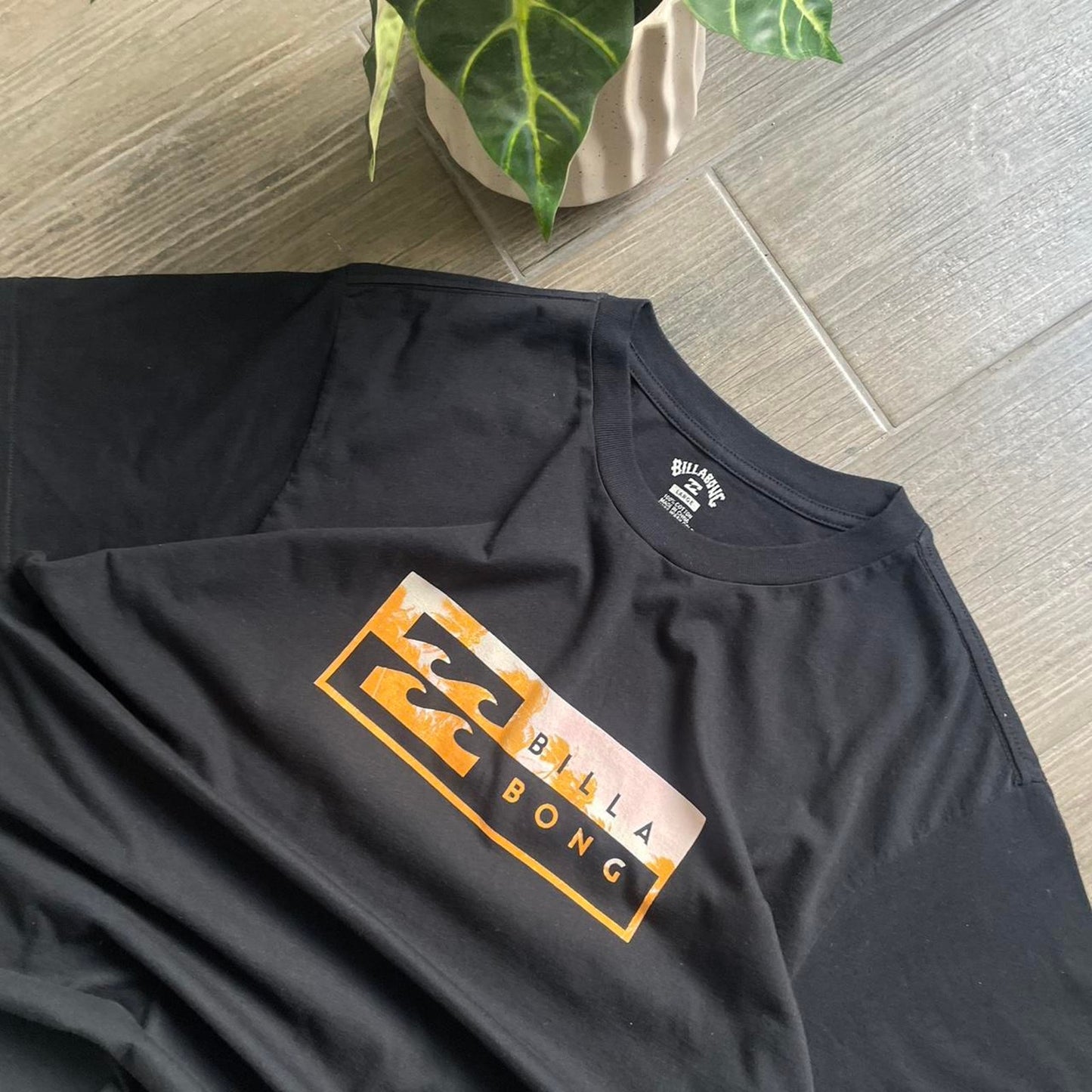 Billabong baggy y2k black tee