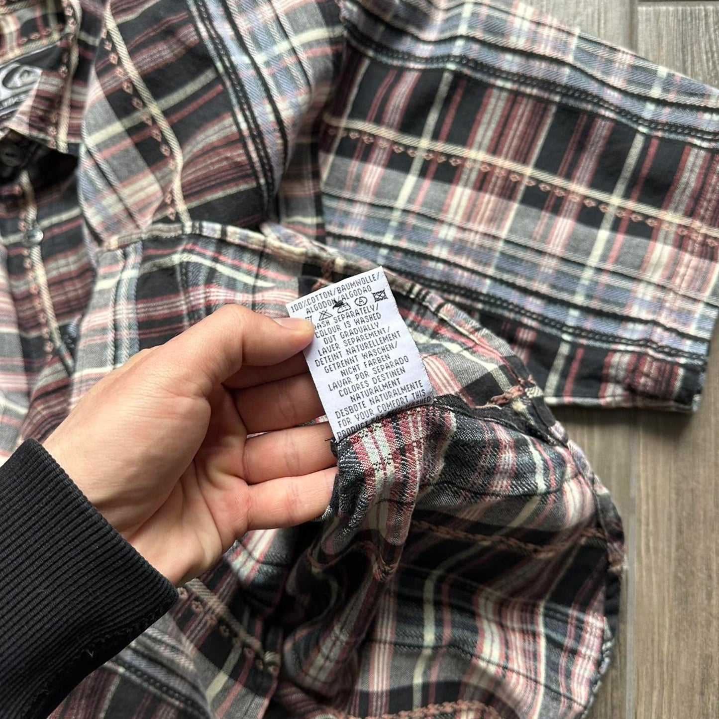 Quiksilver multicoloured plaid button up shirt
