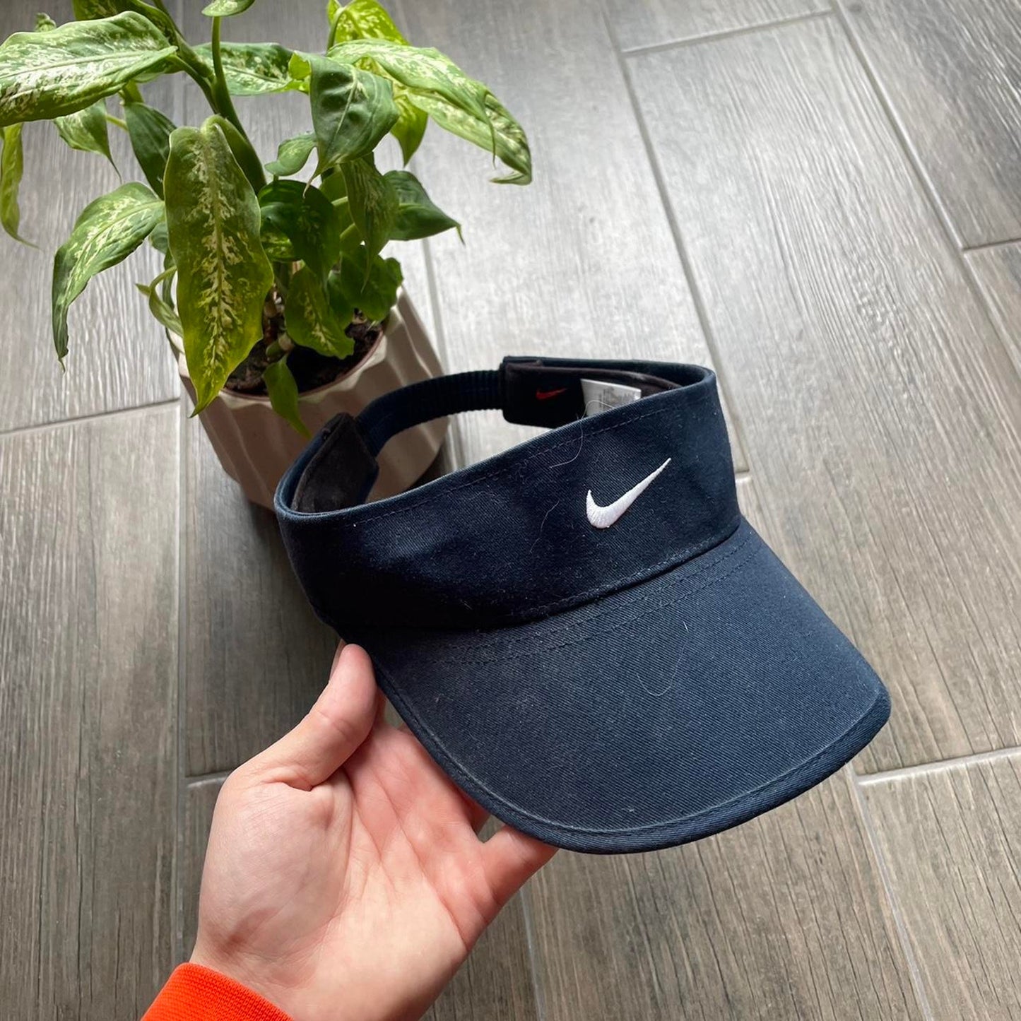 Nike sport y2k swoosh navy visor cap