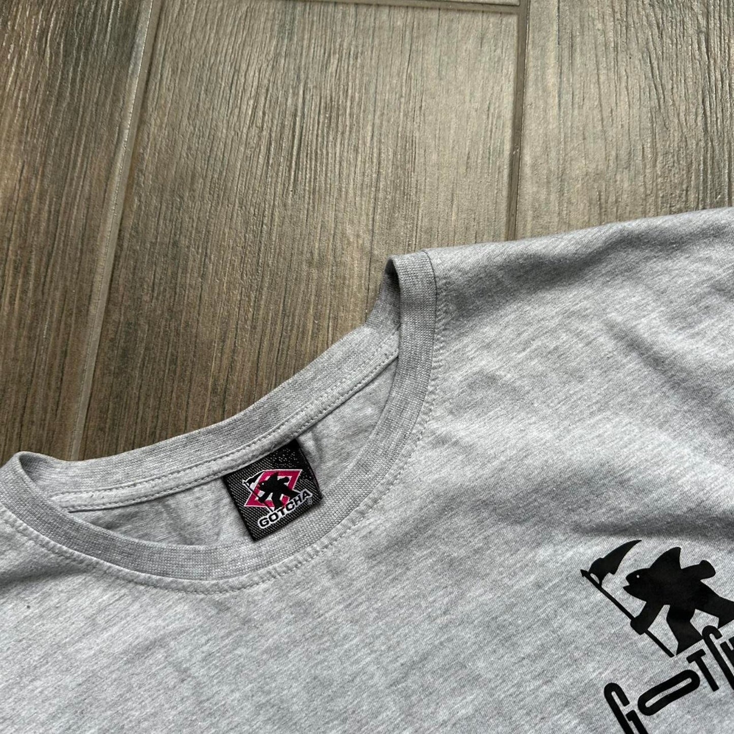 Gotcha y2k baggy vintage tee