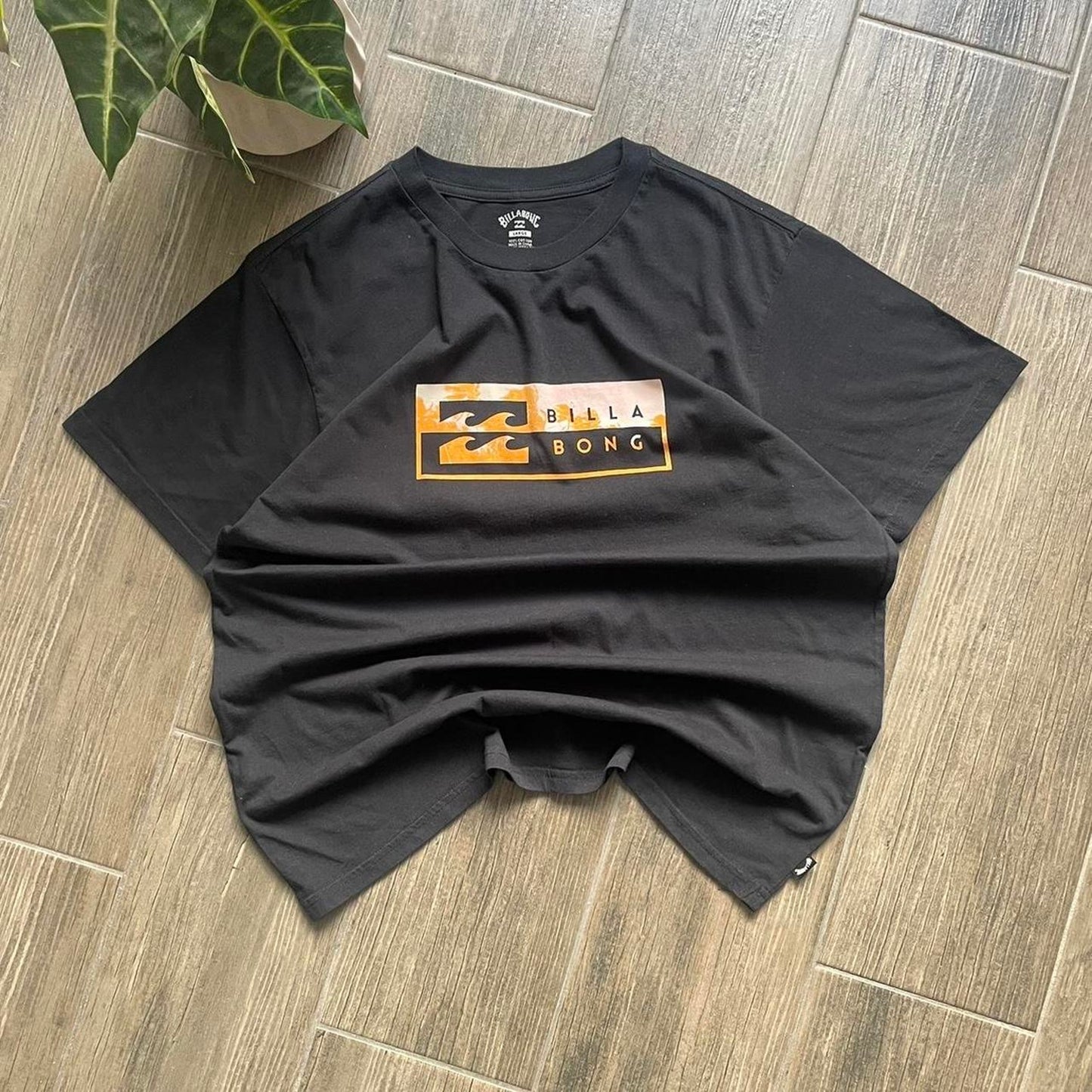 Billabong baggy y2k black tee