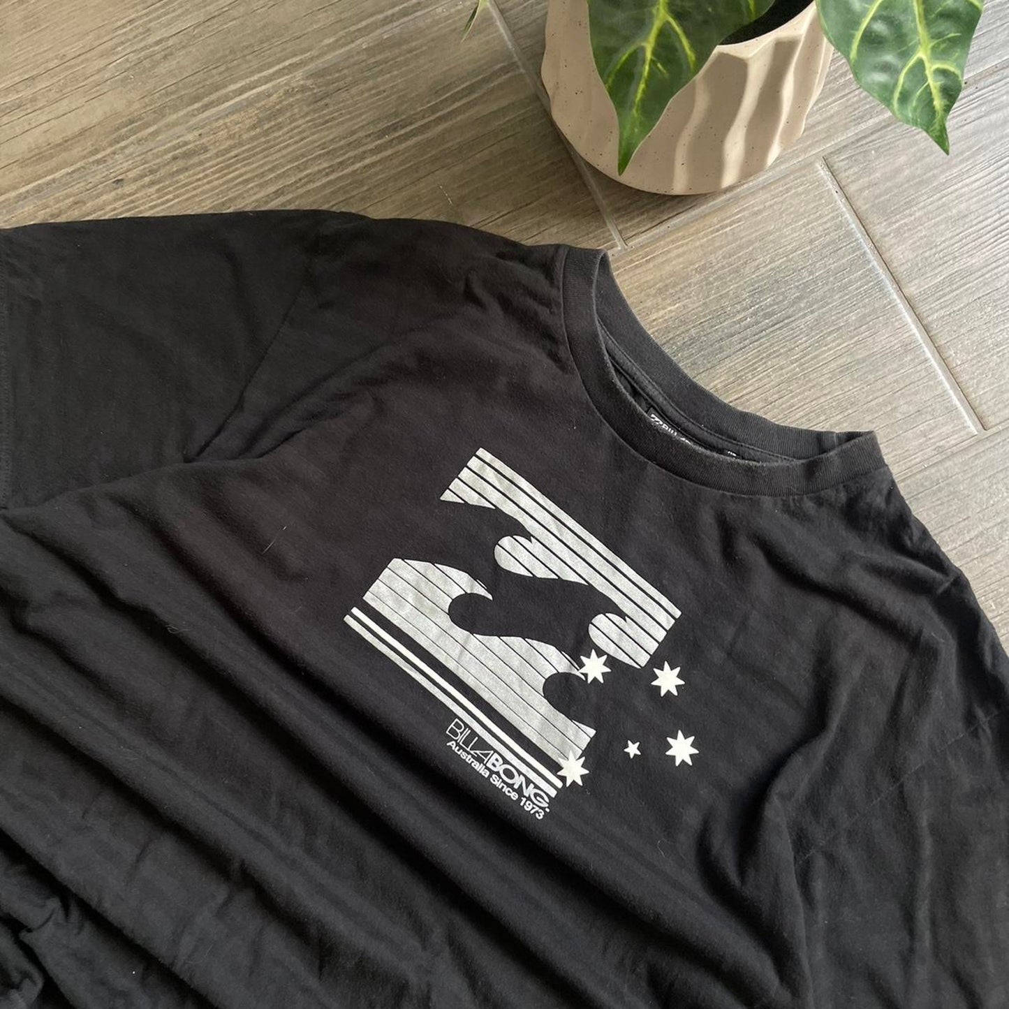 Billabong black baggy y2k tee
