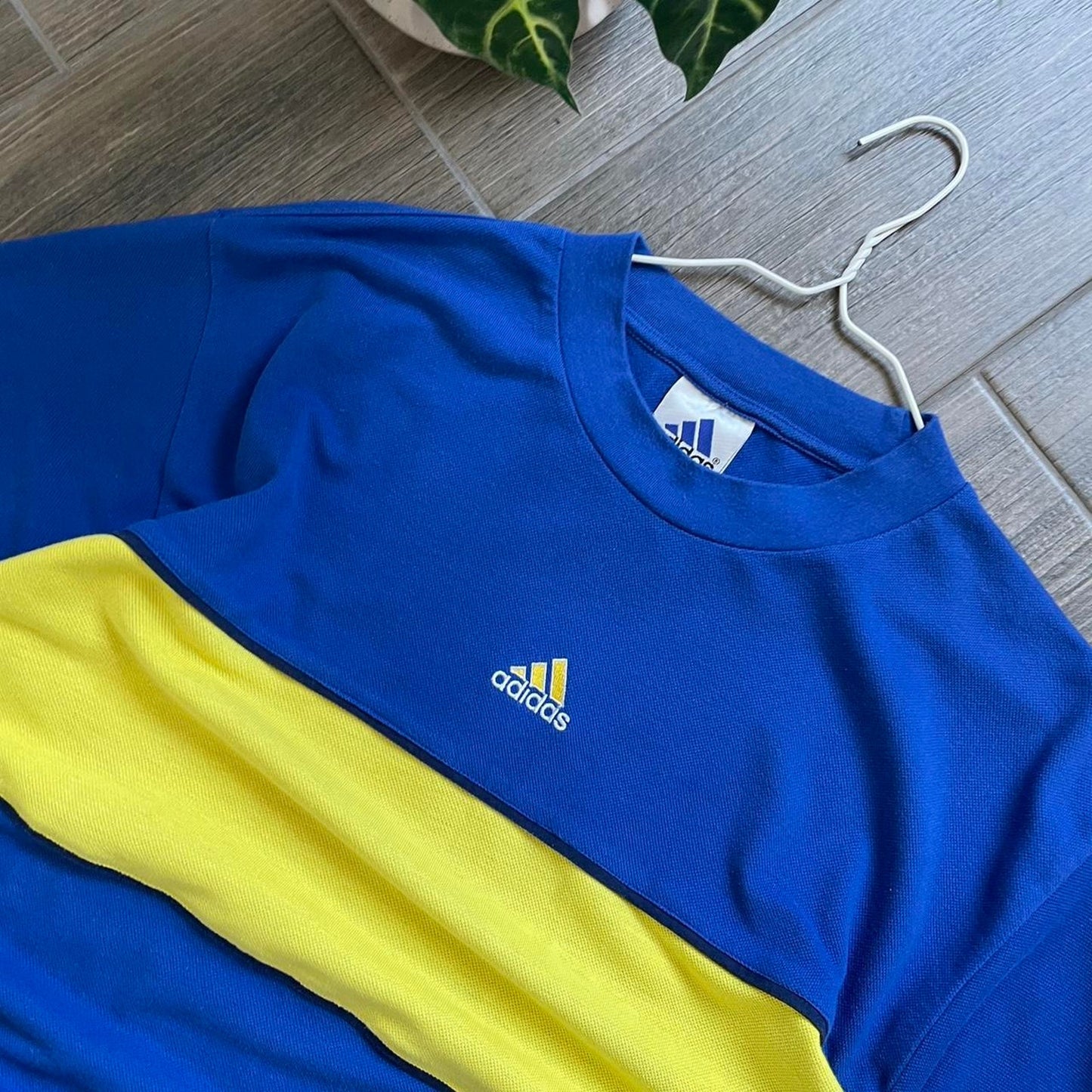 Adidas stripped vintage y2k baggy sport tee