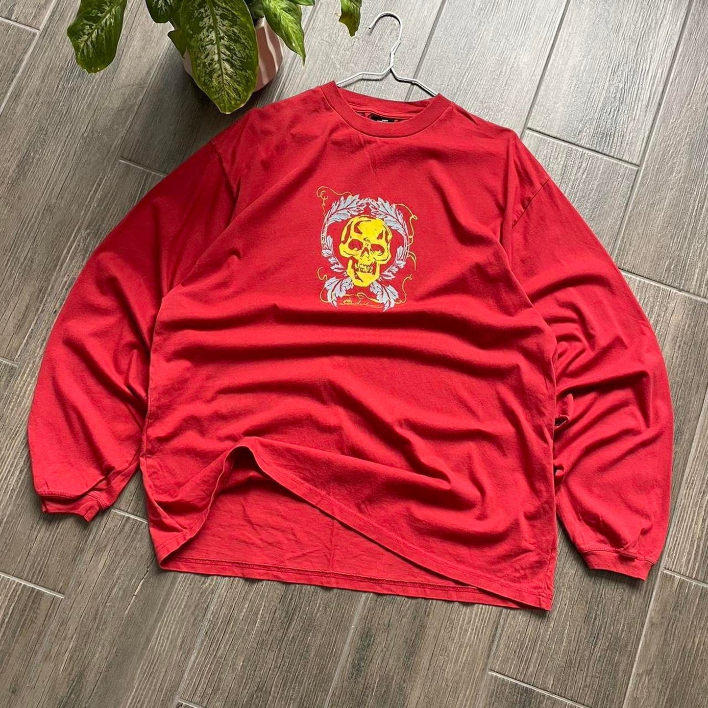 Quiksilver skeleton vintage red long sleeve