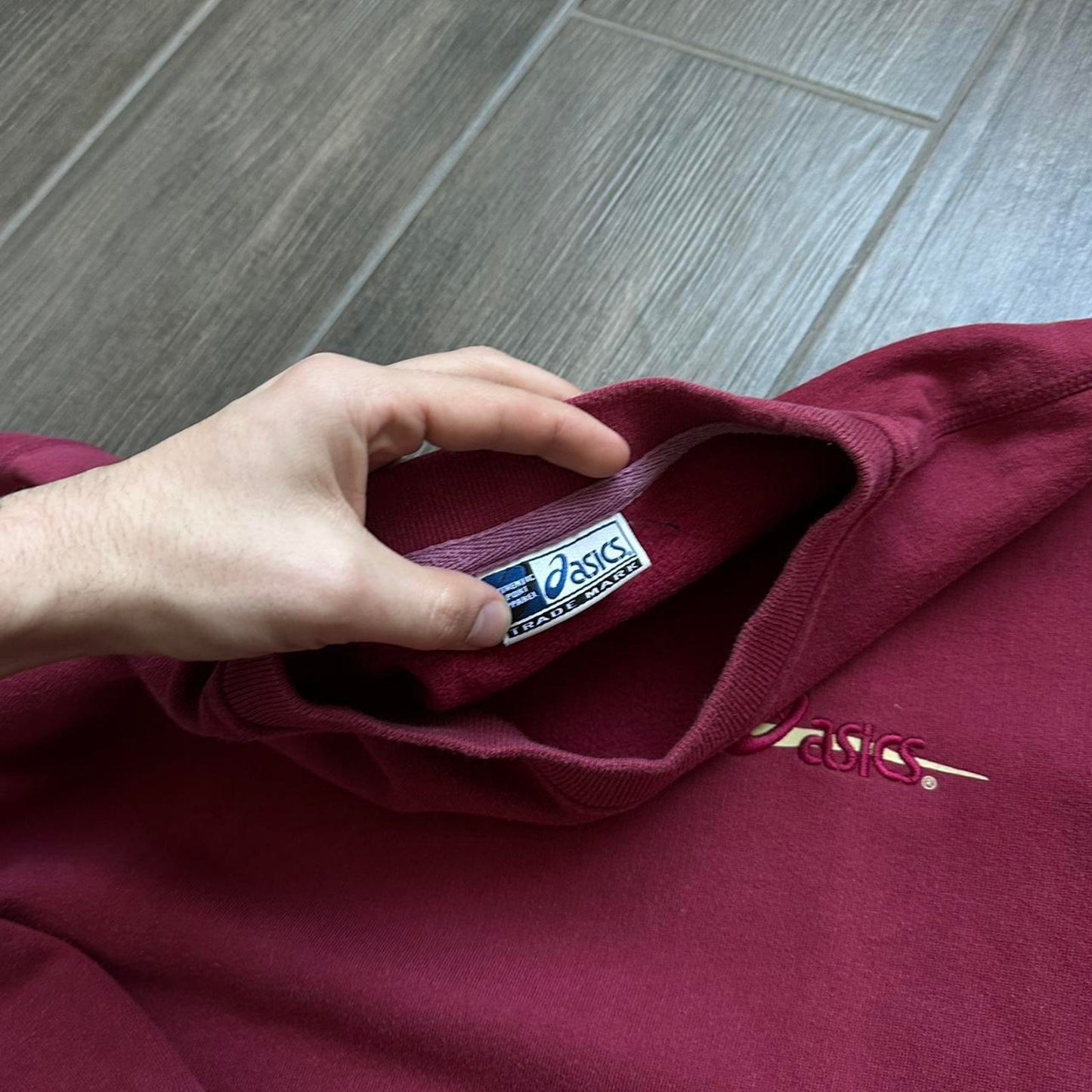 Asics vintage y2k L crewneck sweatshirt