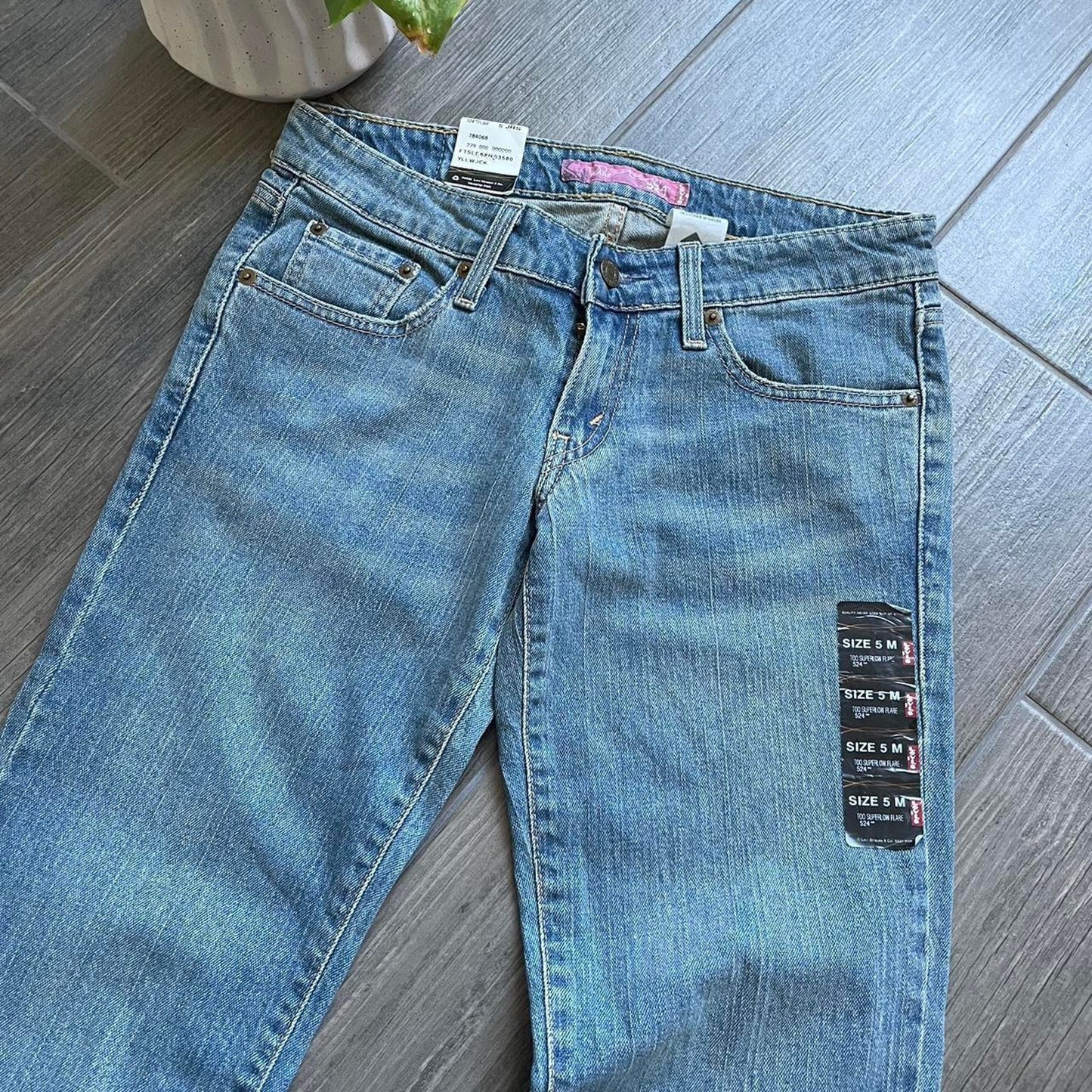 Levis 90s new! blue washed denim jeans