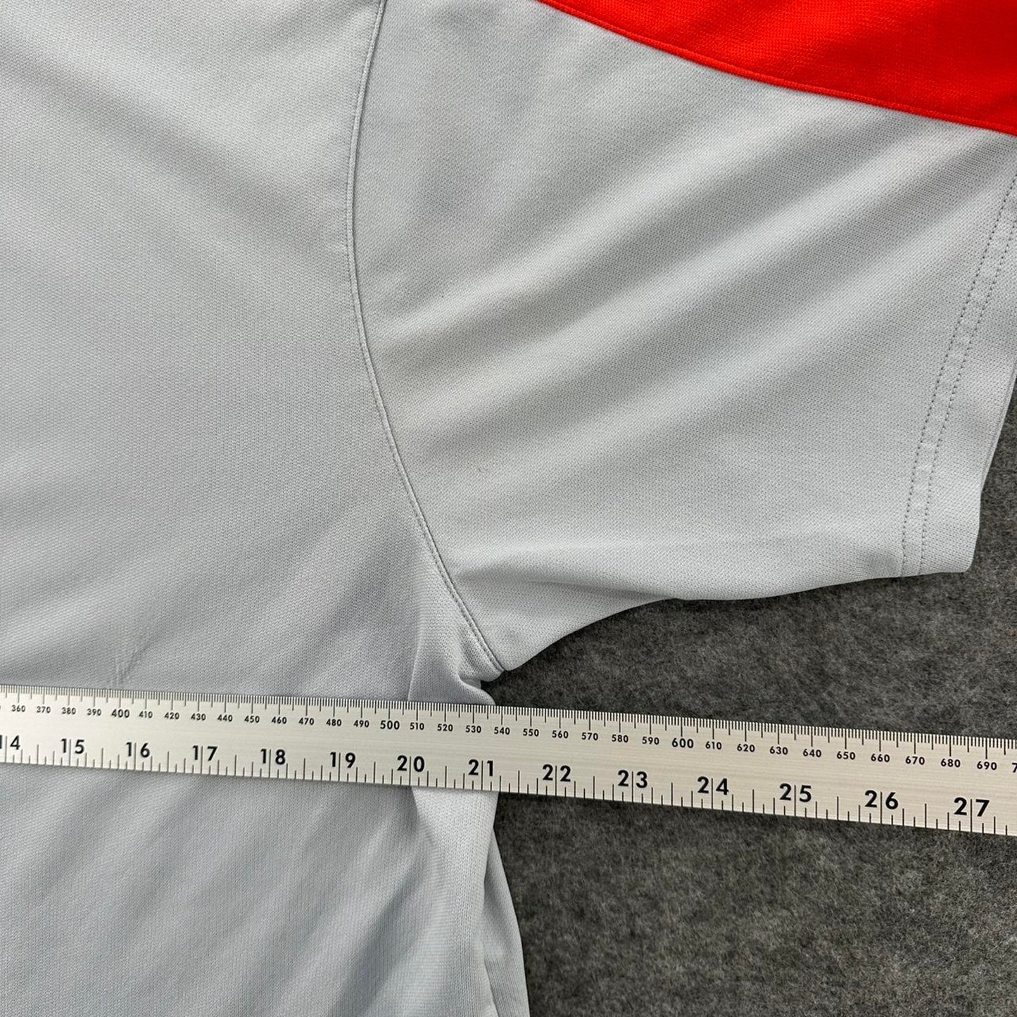Nike dri fit white gray