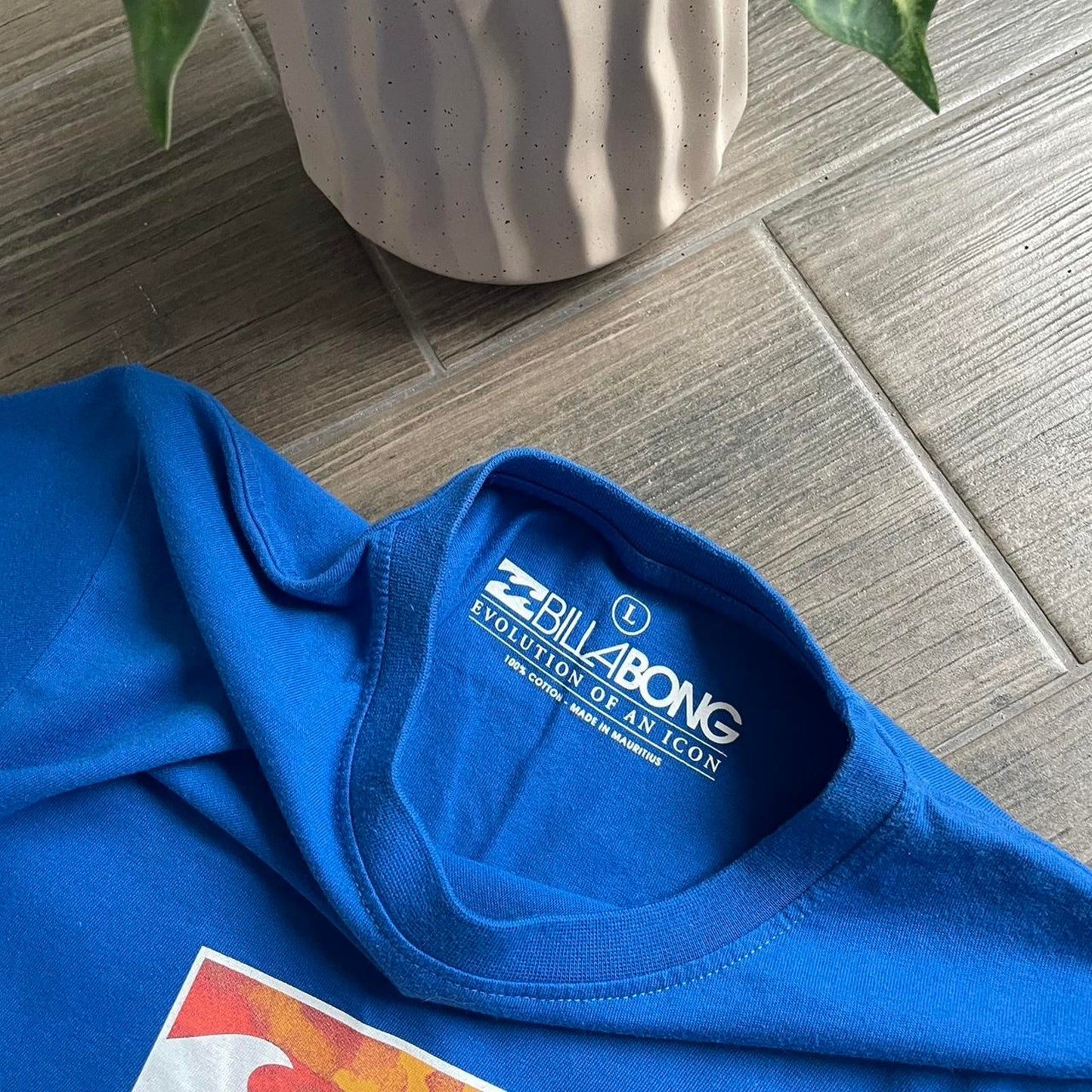 Billabong blue y2k tee