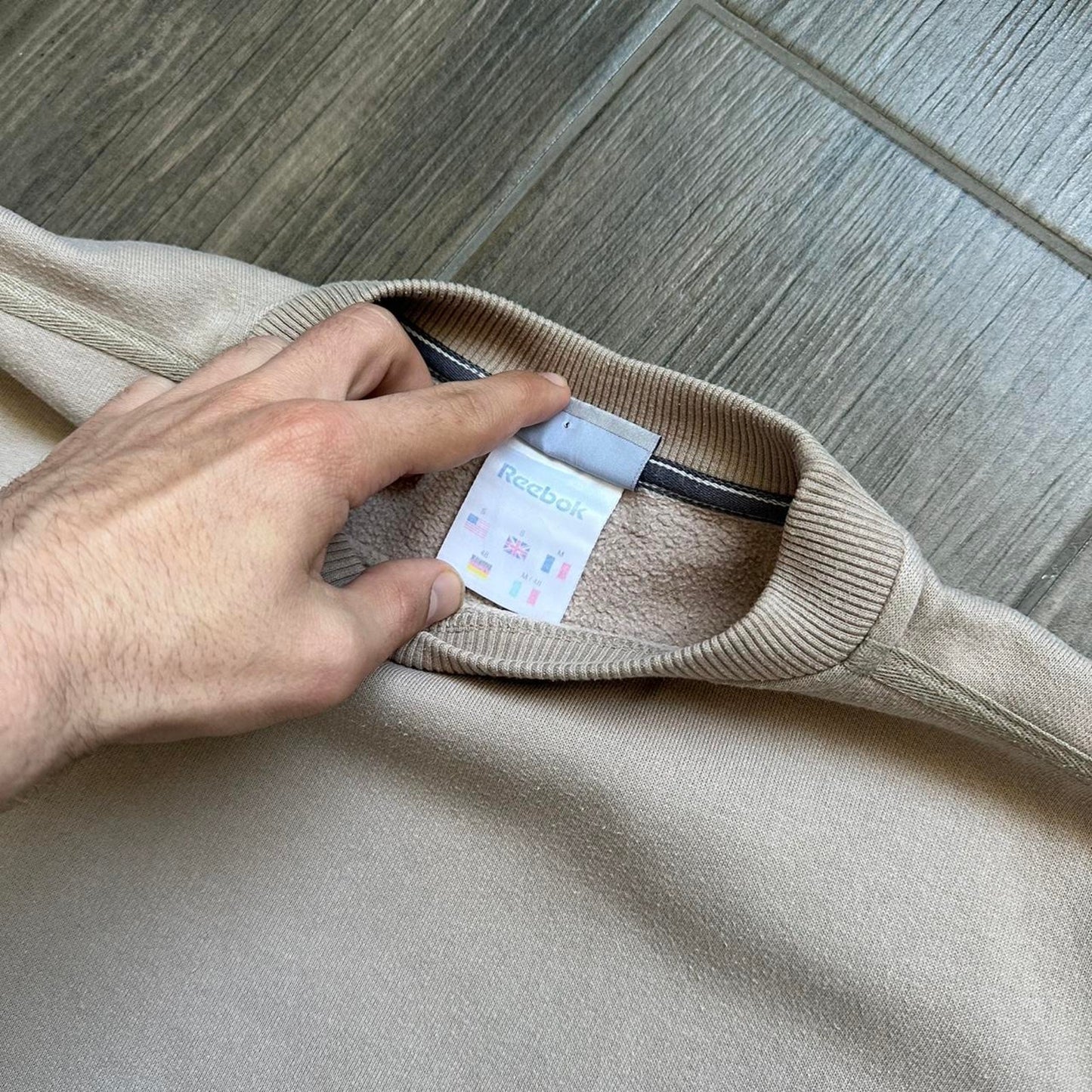 Reebok cream crewneck sweatshirt