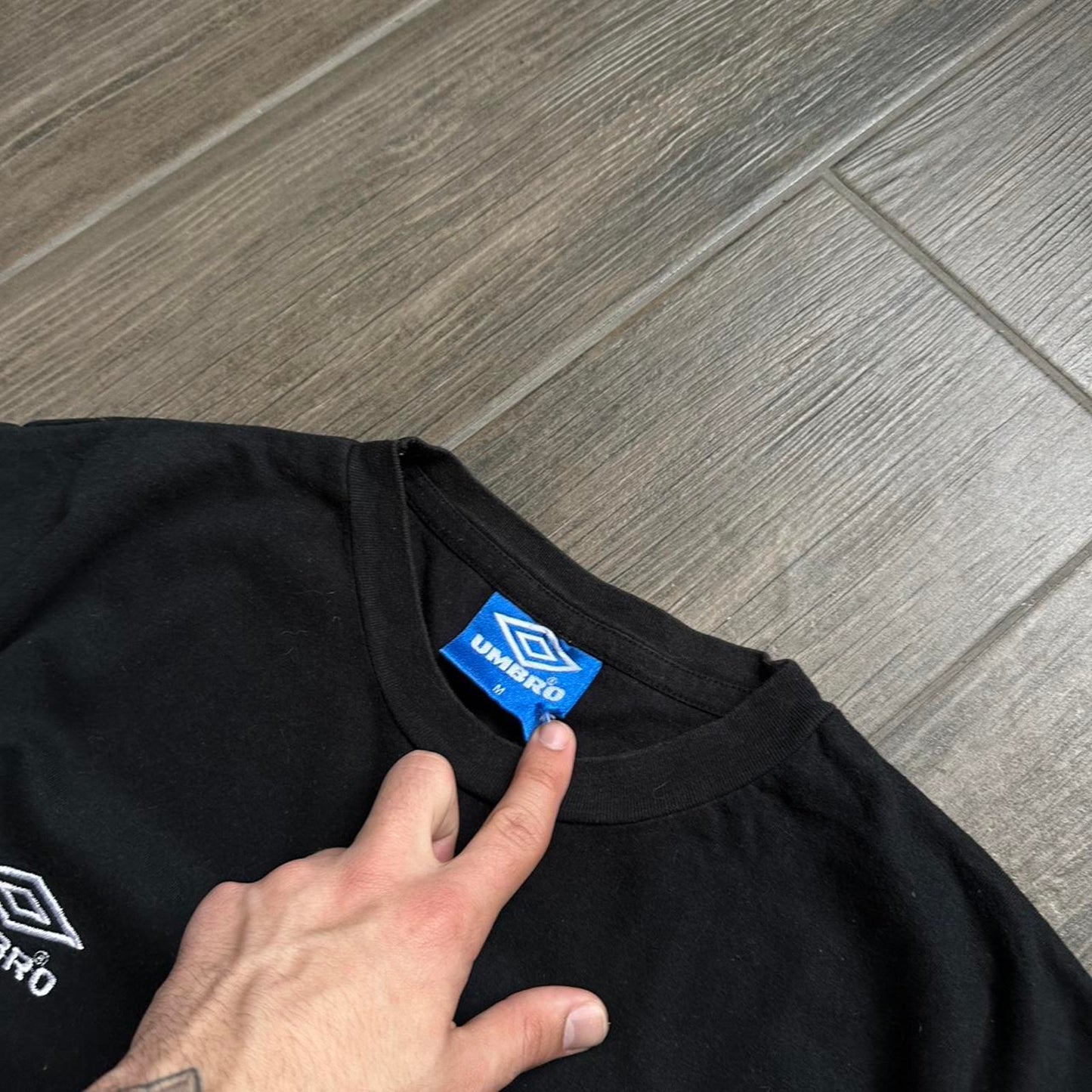 Umbro black cotton t shirt with