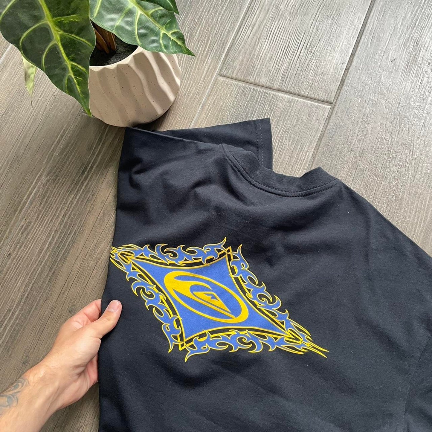 Quiksilver black big logo surf cotton t-shirt M