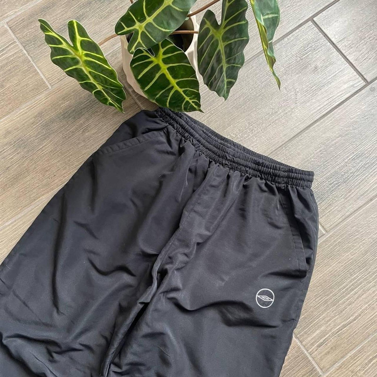 Umbro baggy nylon y2k drill pants