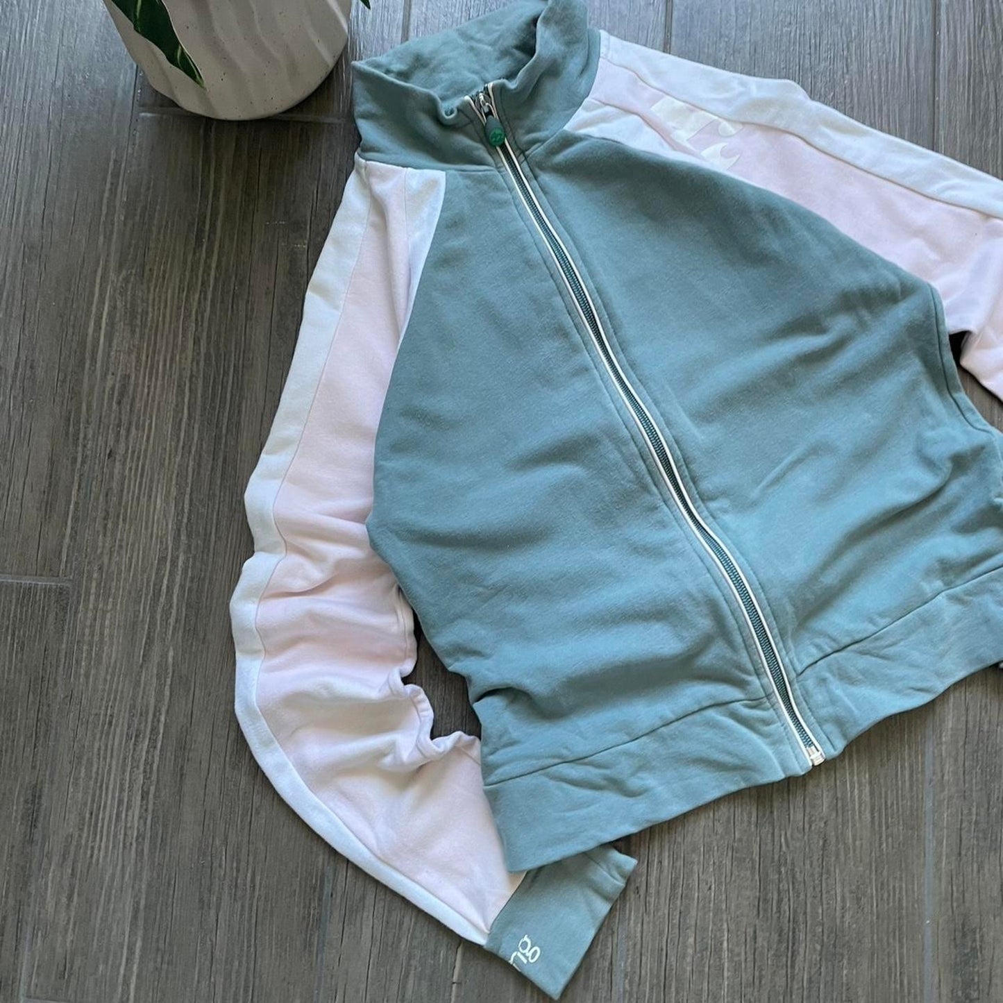 Billabong y2k women surf jumper