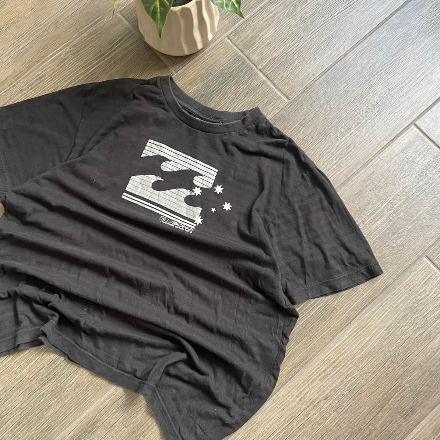 Billabong black baggy y2k tee