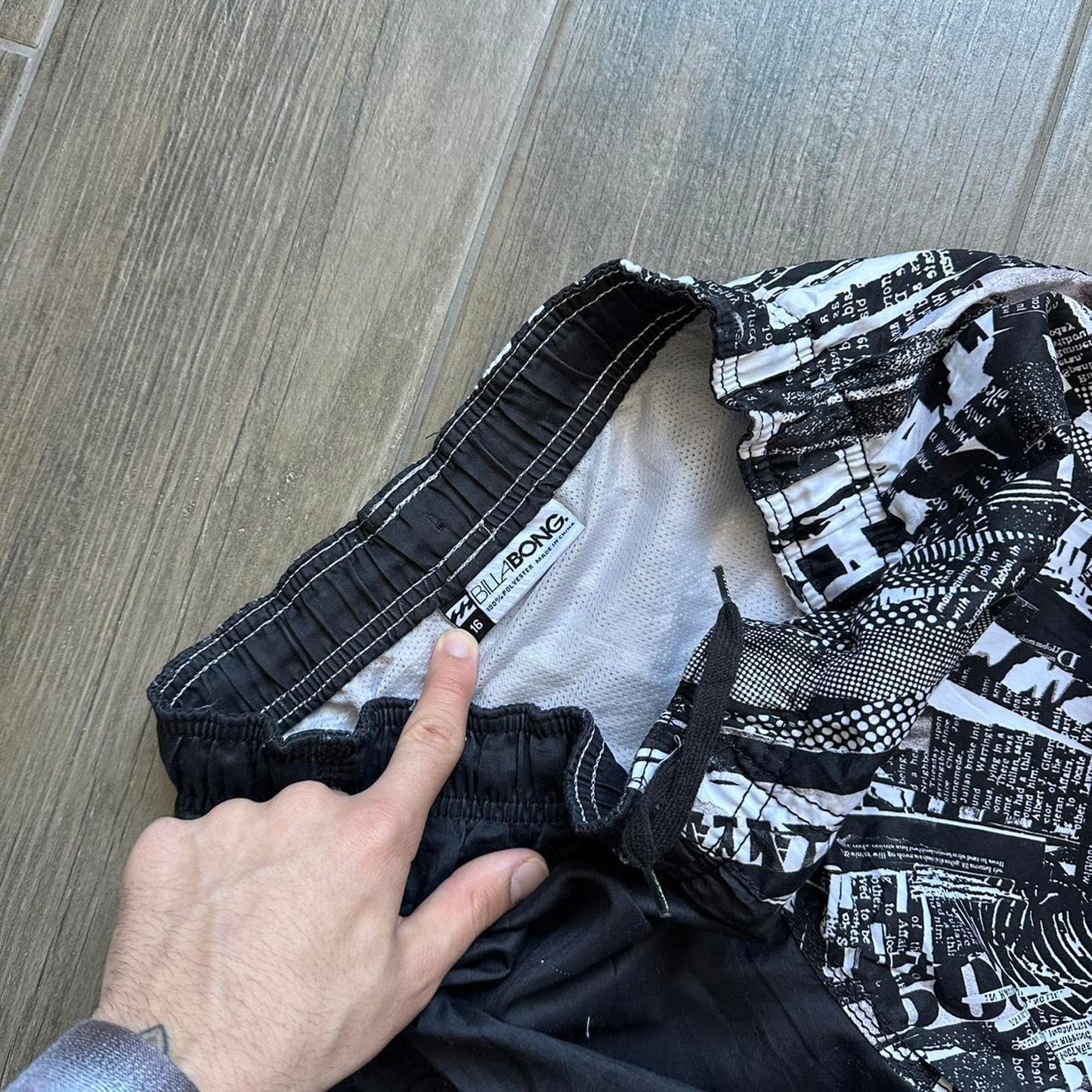 Billabong black and white swim