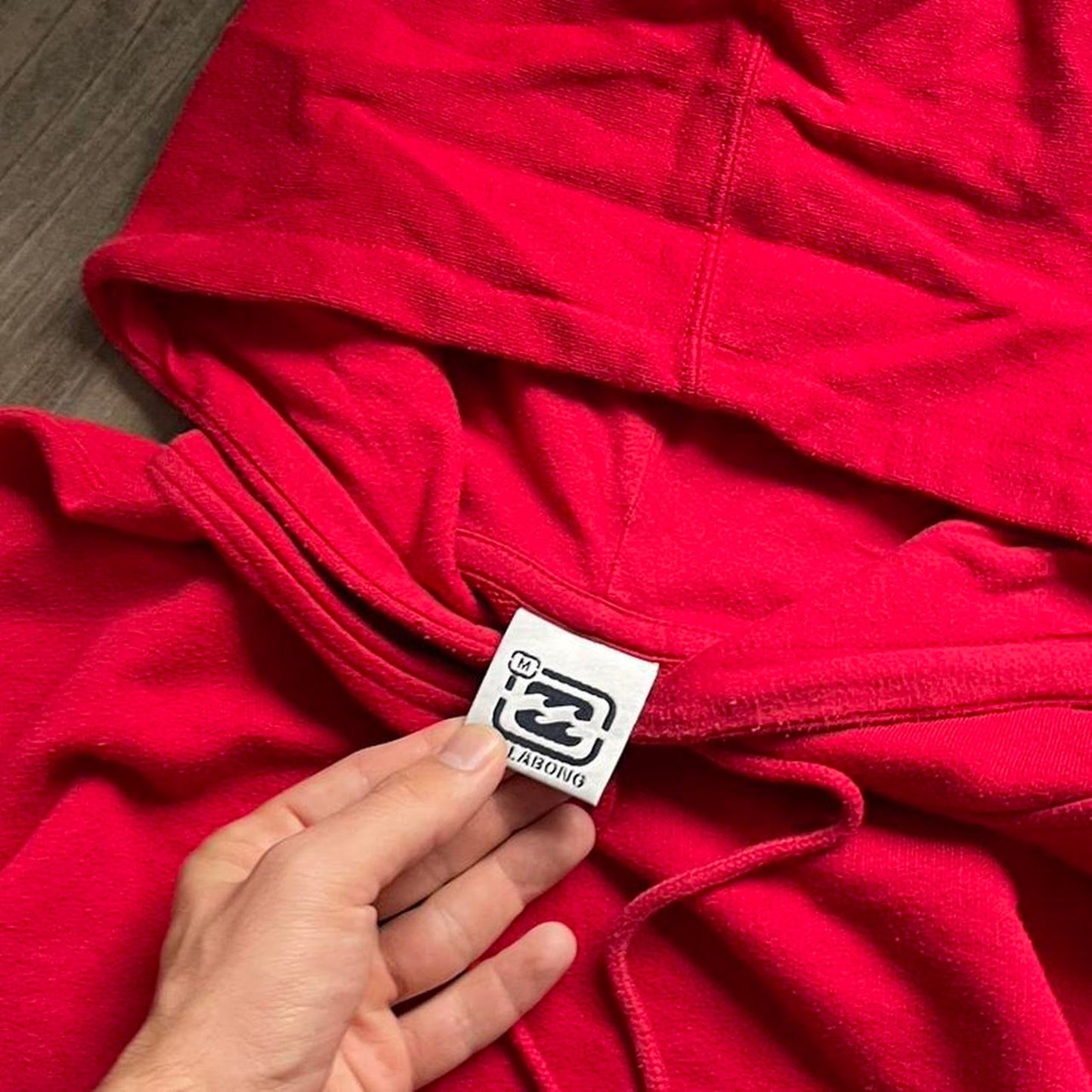 Billabong red y2k surf-wear M hoodie