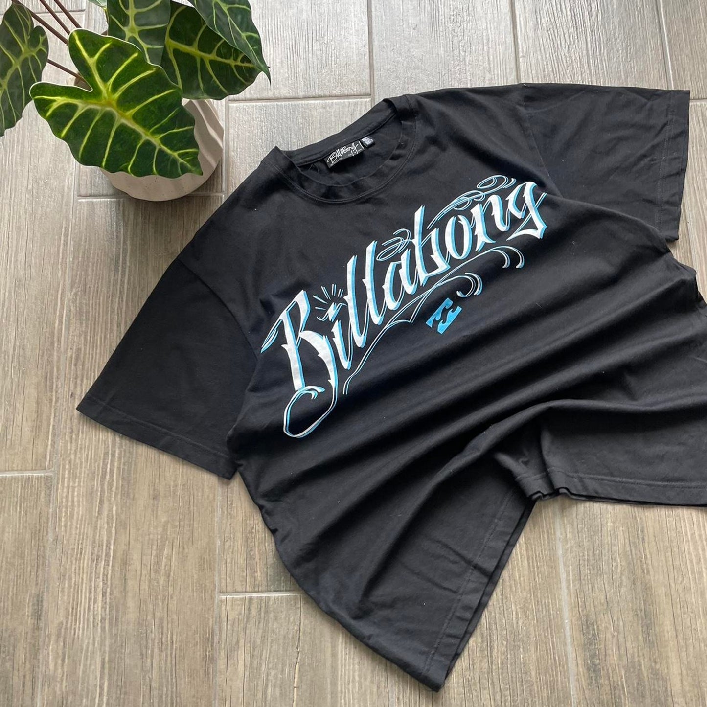 Billabong y2k summer vintage tee