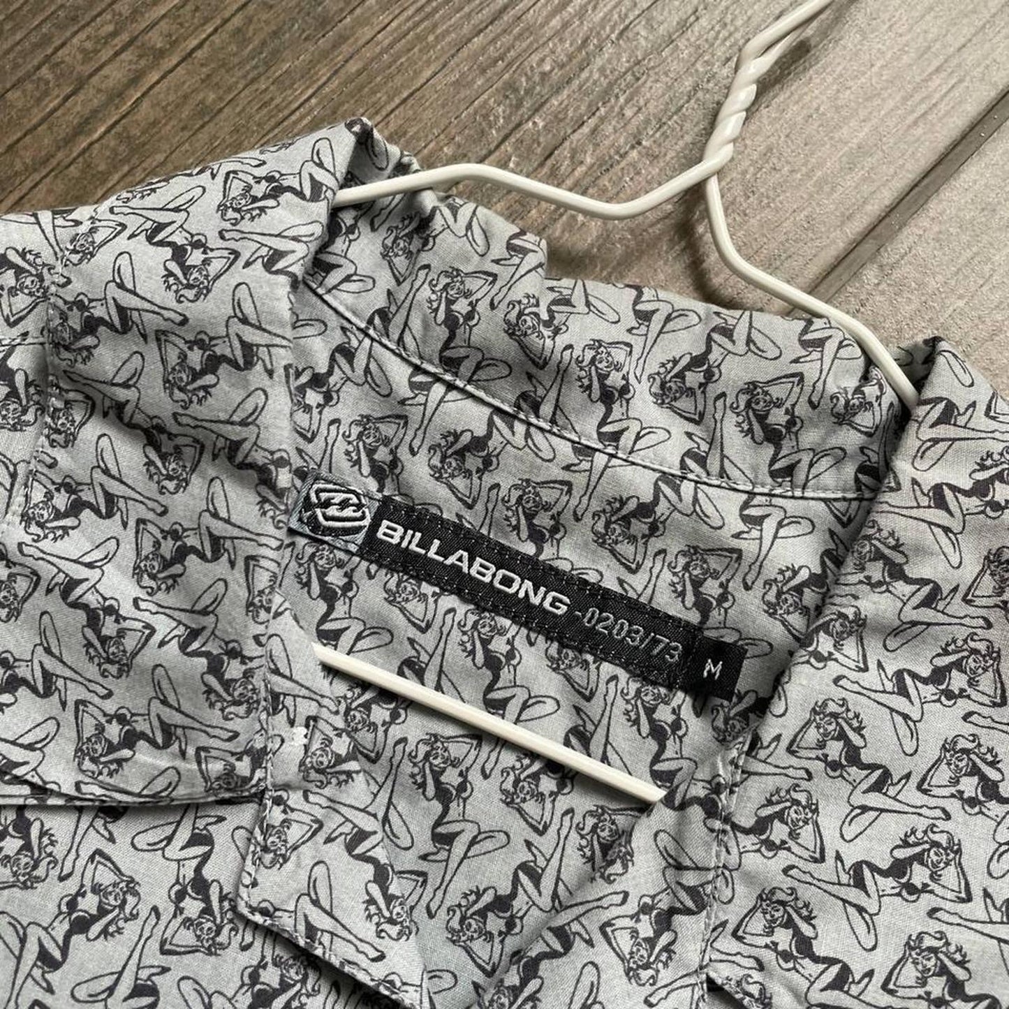 Billabong monogram y2k summer surf shirt