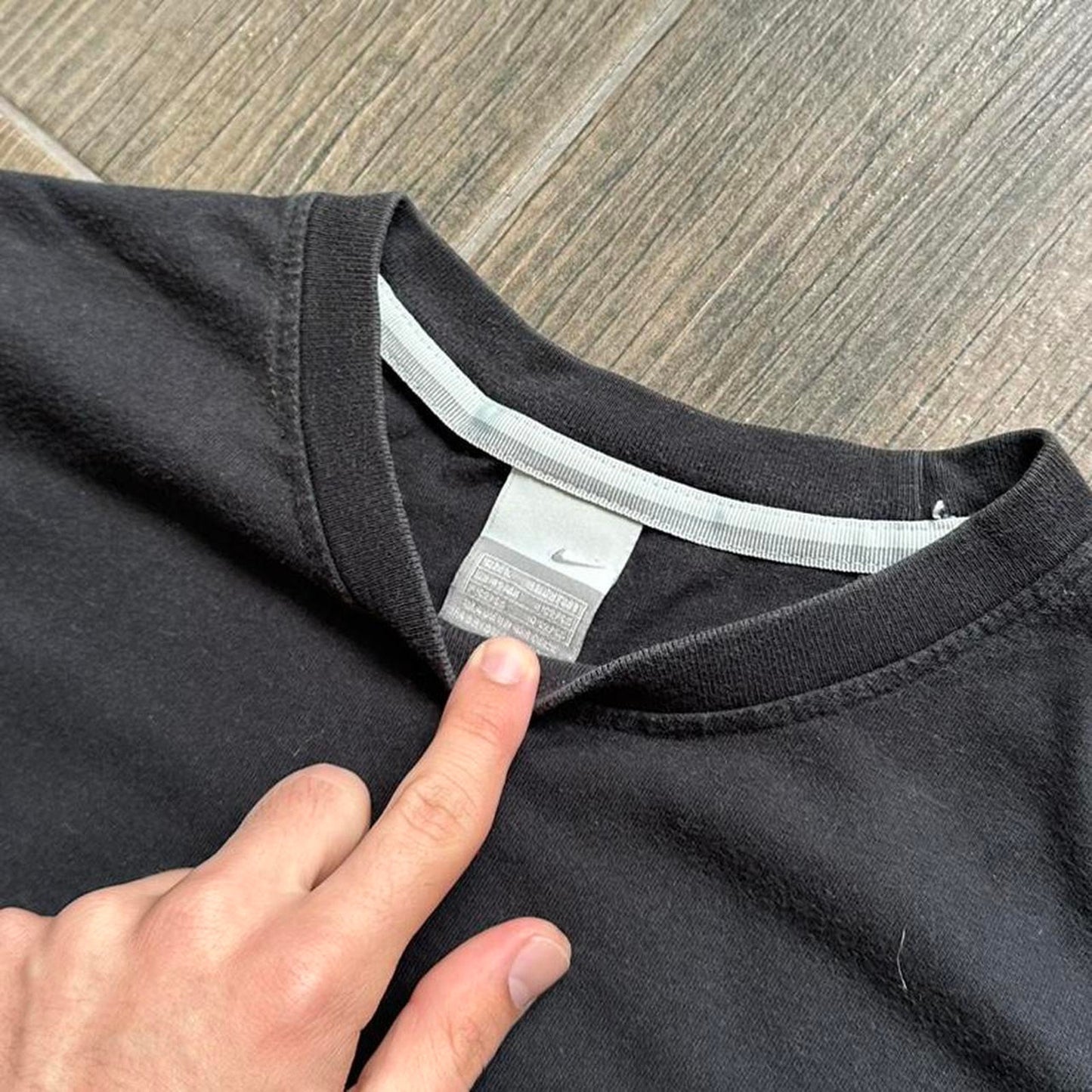 Black nike y2k t-shirt