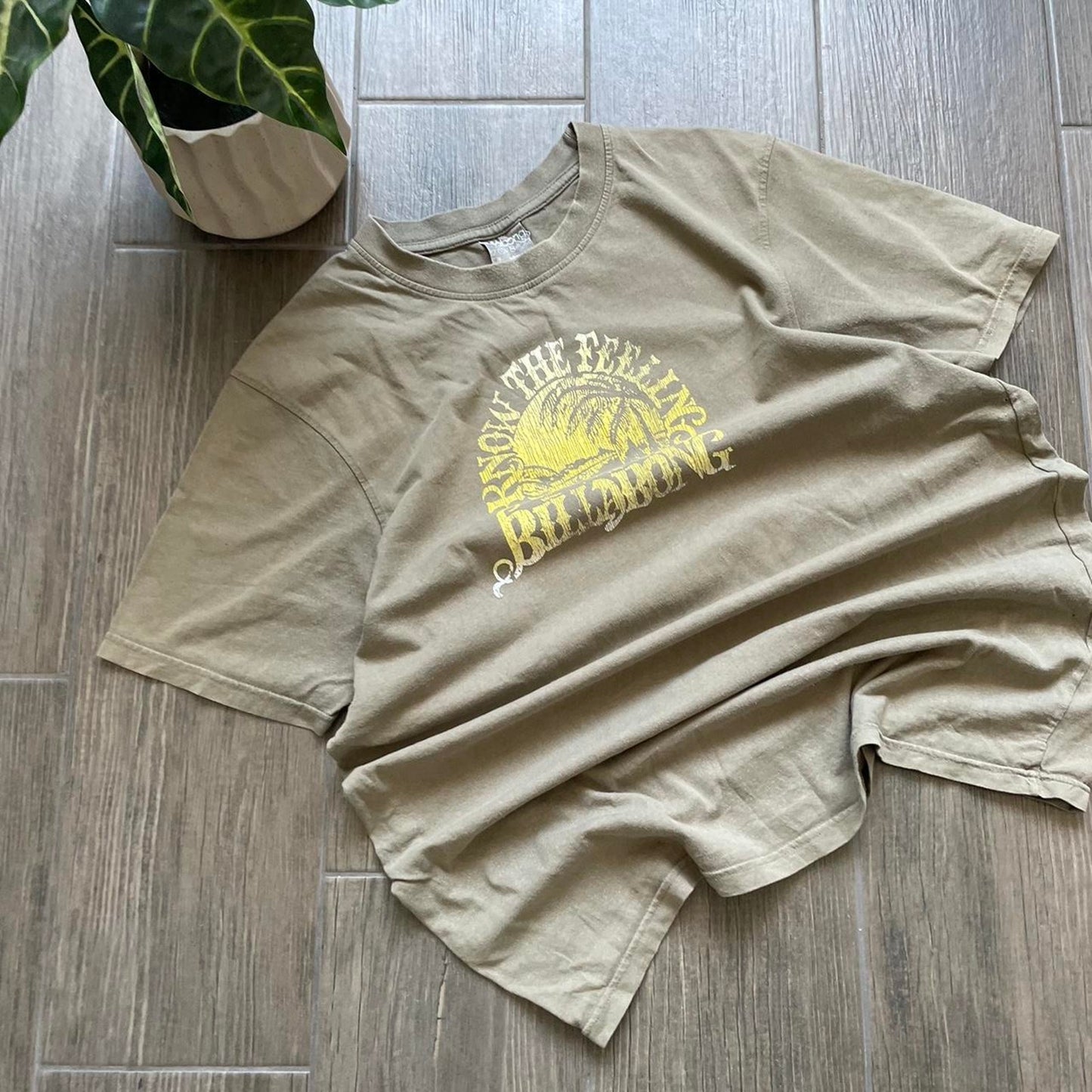 Billabong vintage baggy surf tee