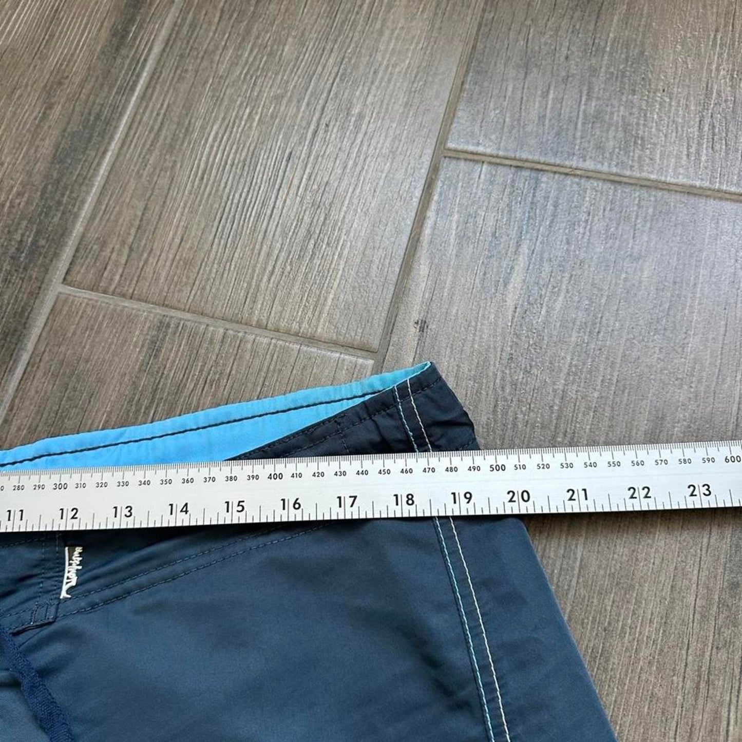 Quiksilver black and blue board