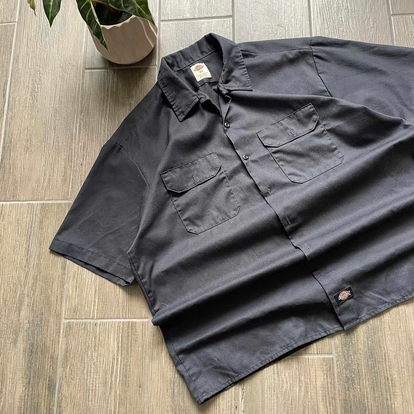 Dickies black retro shirt
