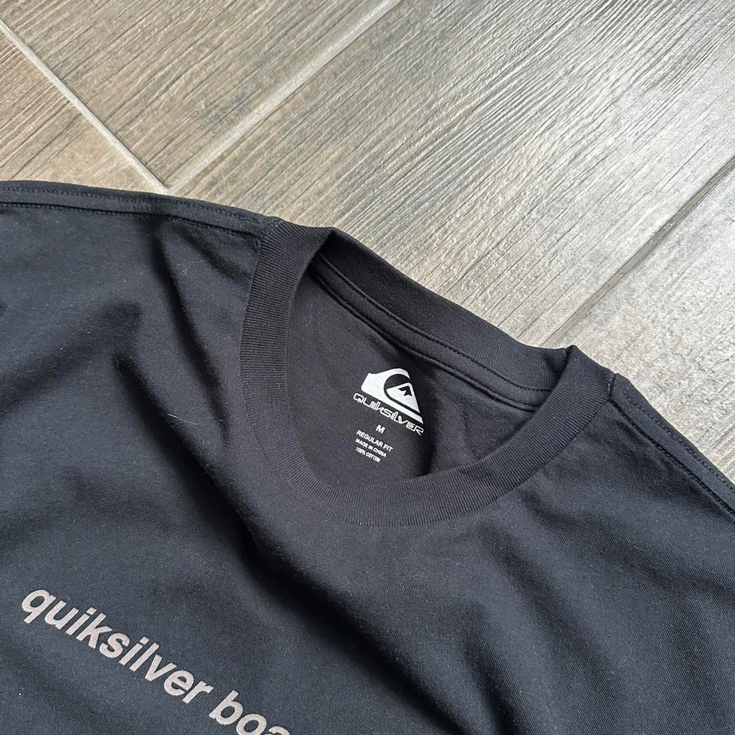 Quiksilver black surf tee