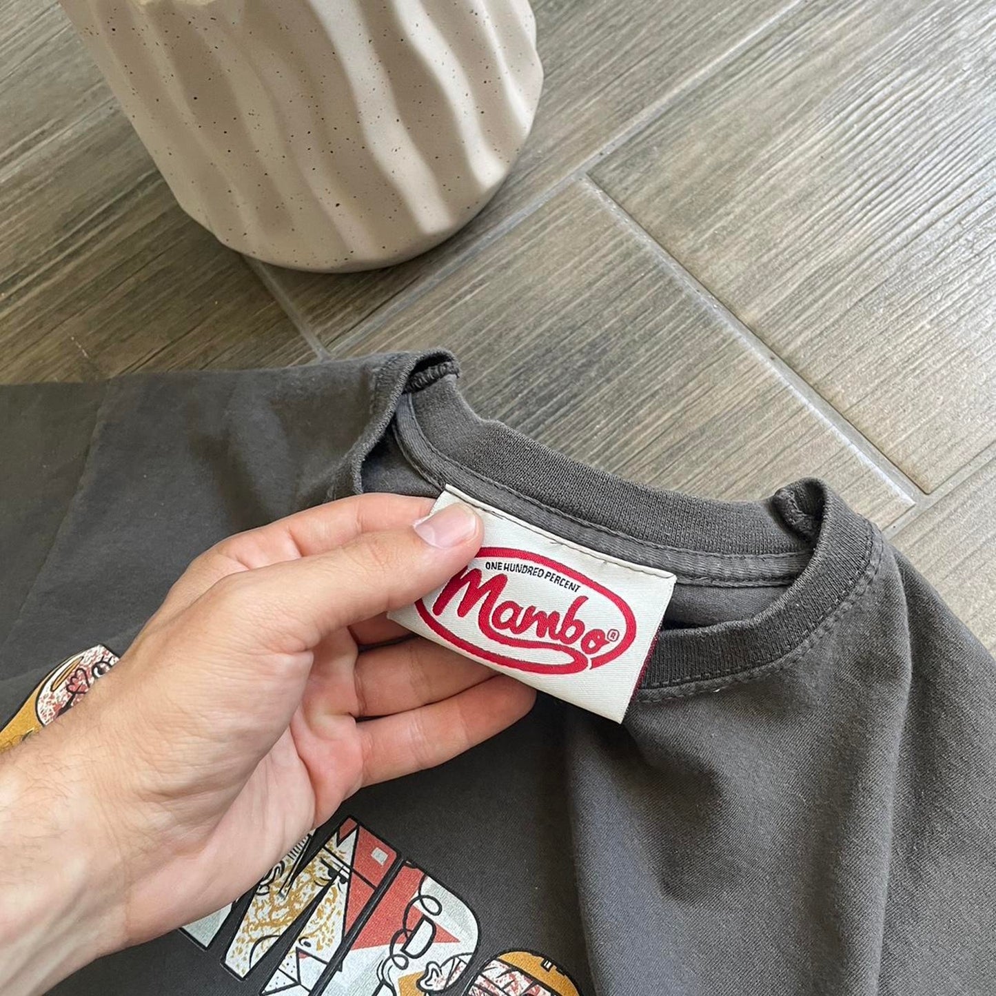 Mambo y2k vintage surf baggy tee