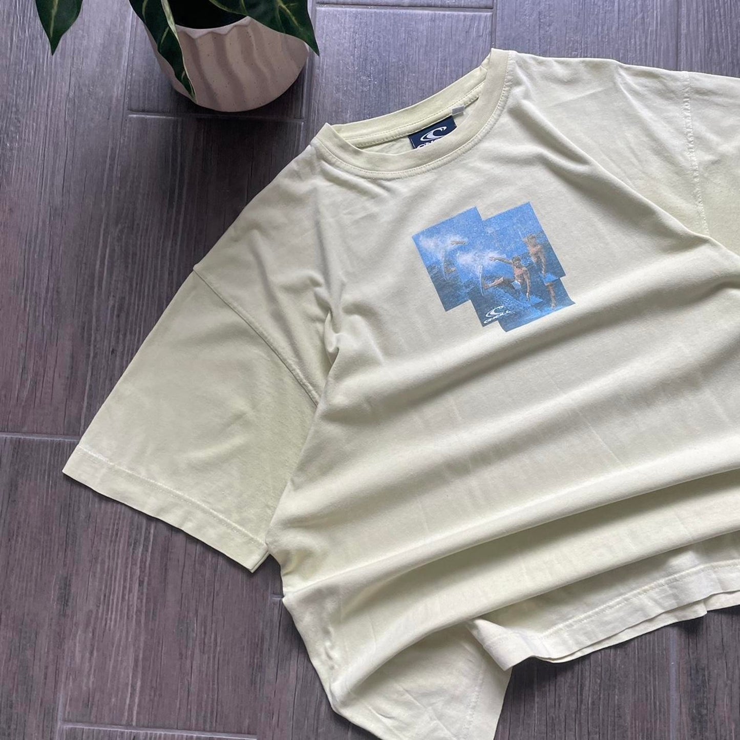 Oneill yellow y2k japan style tee