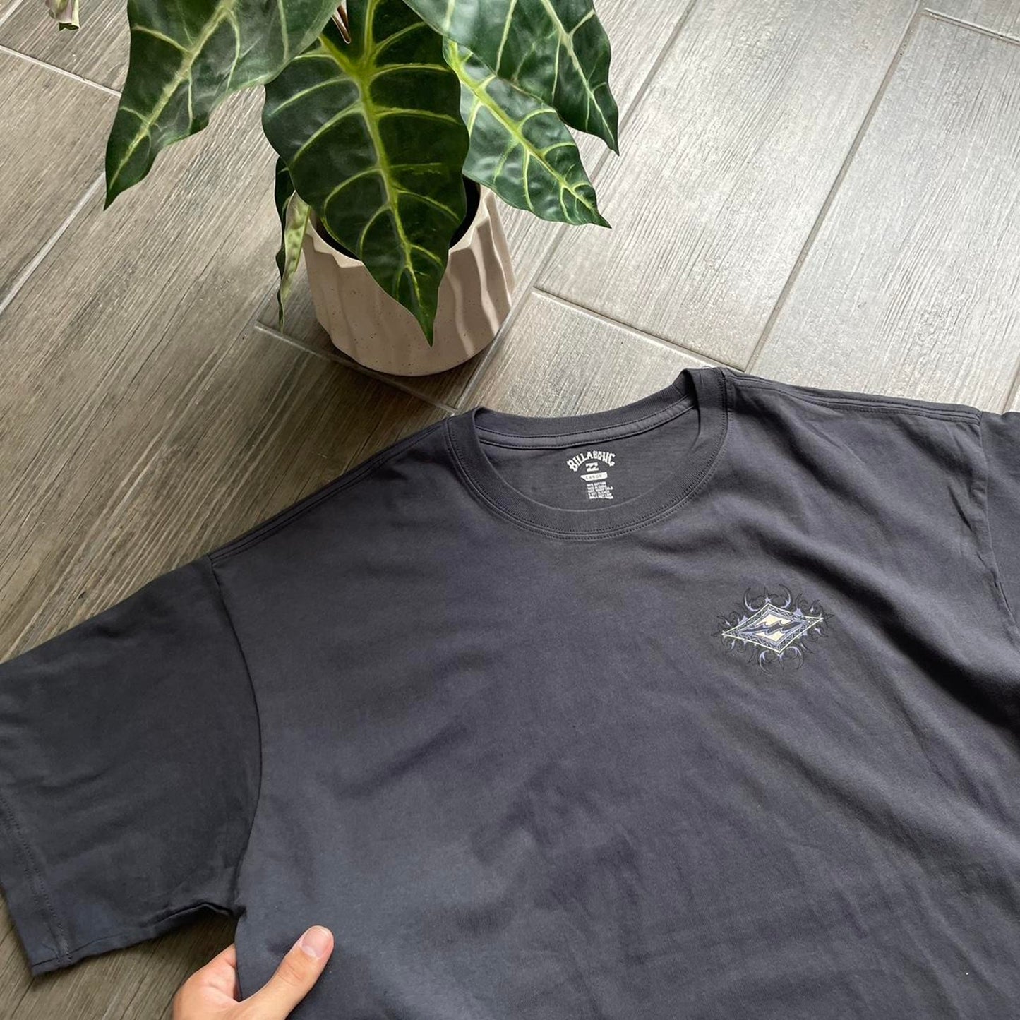 Billabong grey baggy surf y2k tee