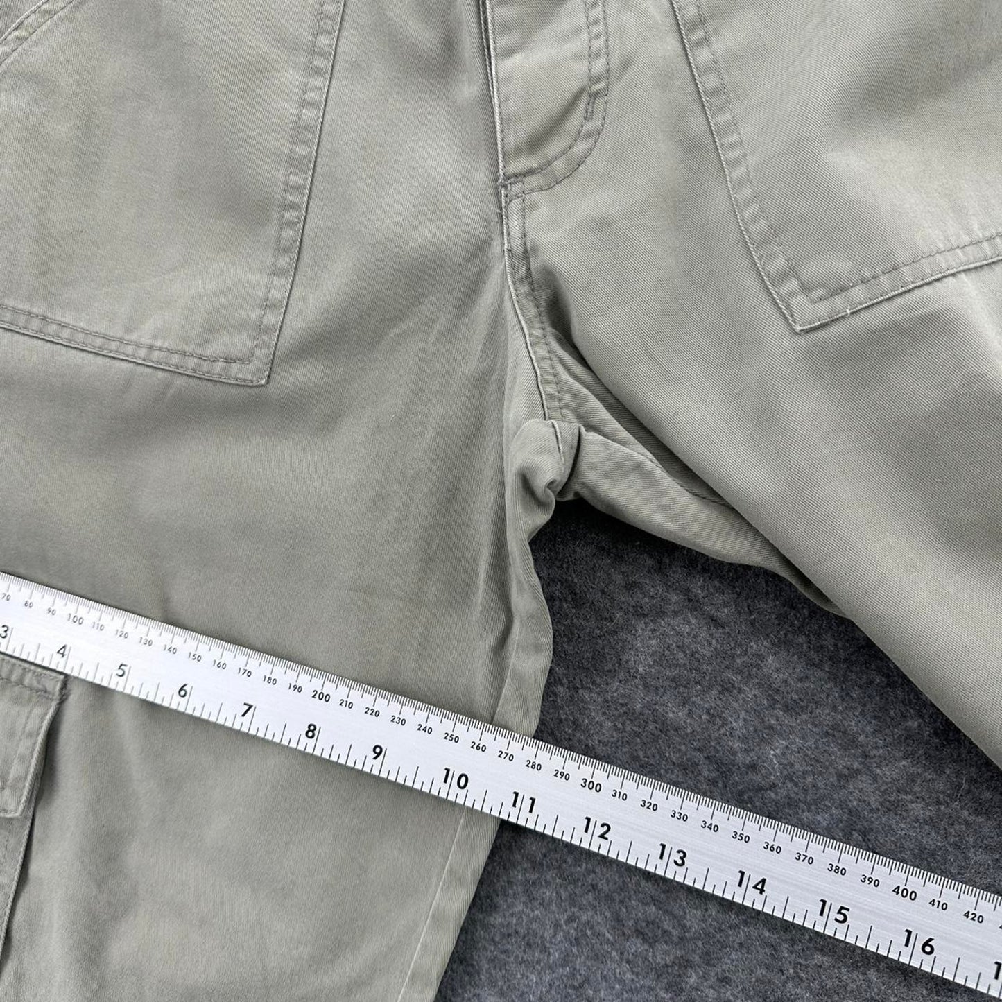 Billabong women khaki cargo shorts