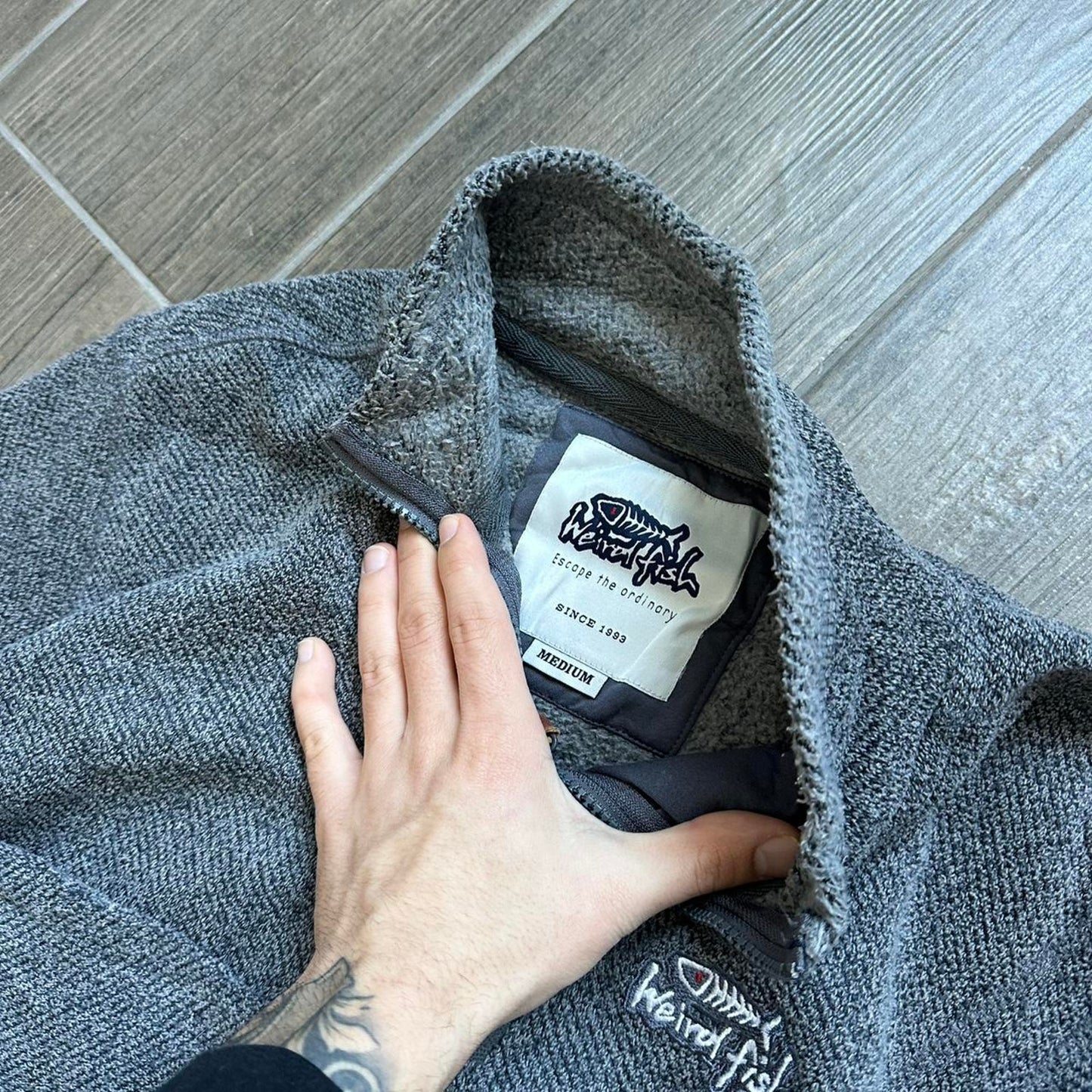 Weird Fish grey M Y2K baggy surf jumper