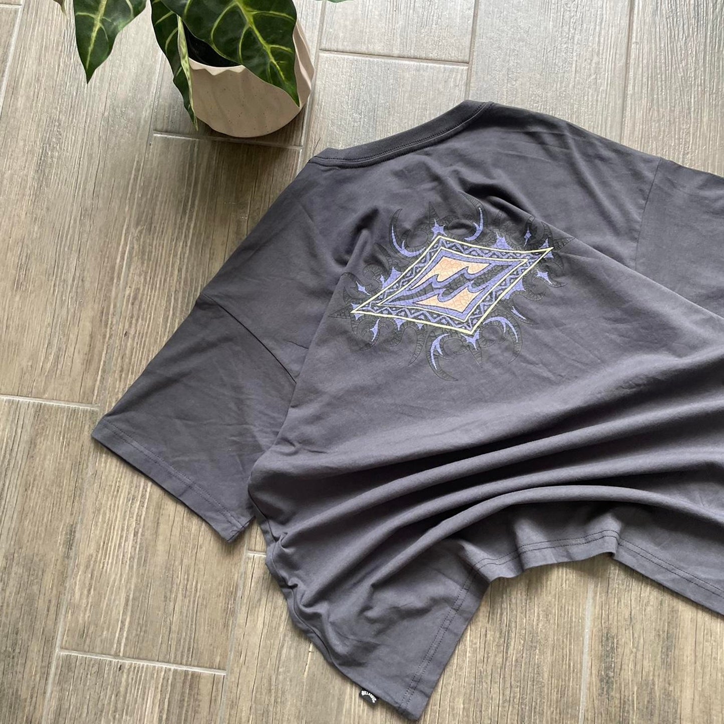 Billabong grey baggy surf y2k tee