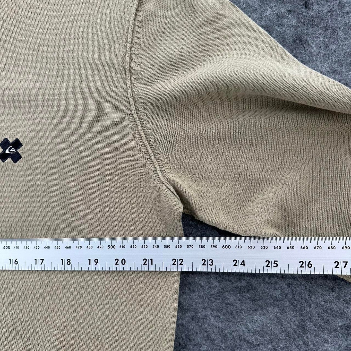 Quiksilver cream crewneck sweatshirt