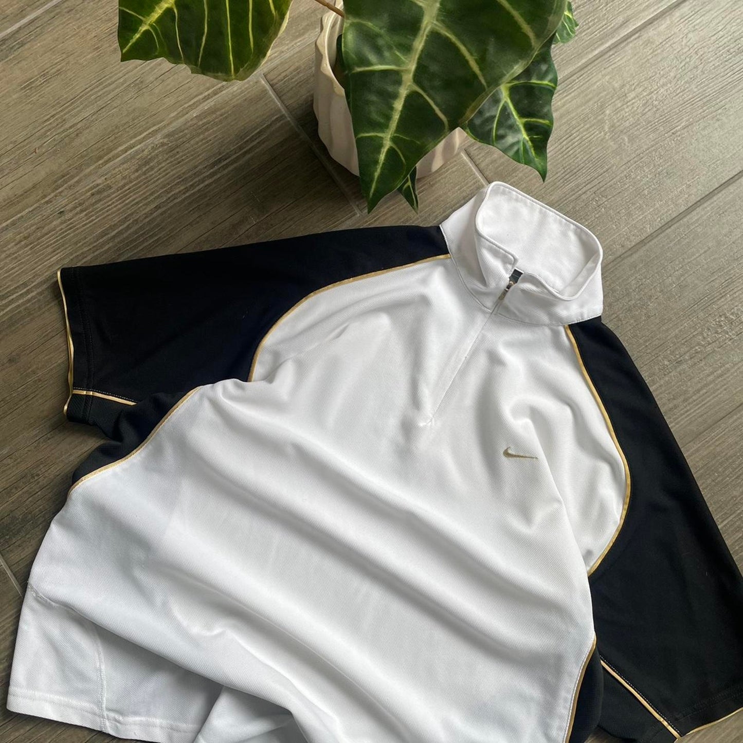 Nike vintage swoosh y2k baggy tee