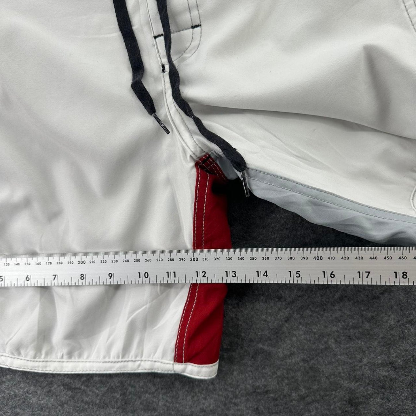 Billabong white board shorts