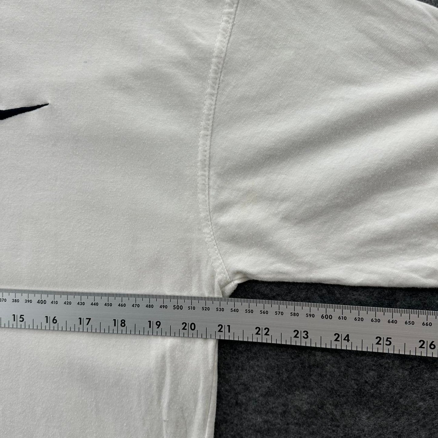 Y2k nike white t shirt