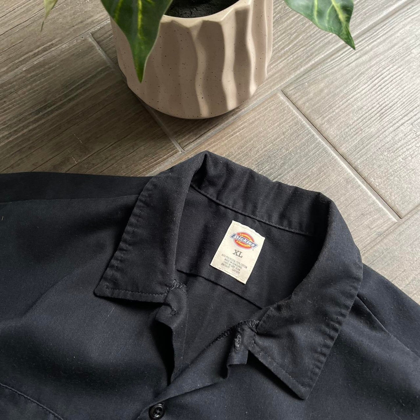 Dickies black retro shirt
