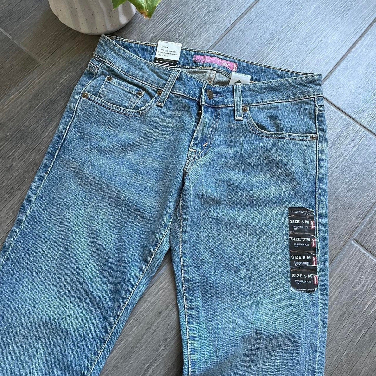 Levis 90s new blue washed denim flared jeans