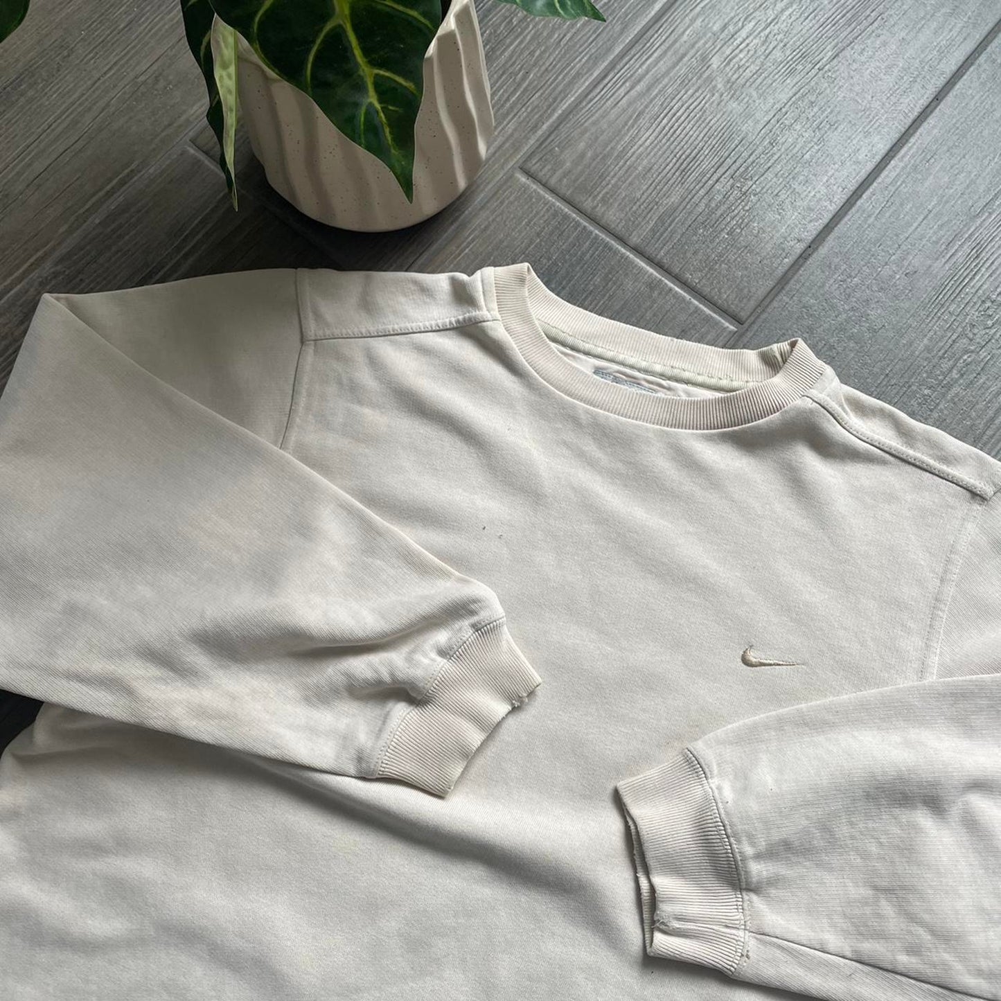 Nike swoosh y2k vintage sweatshirt