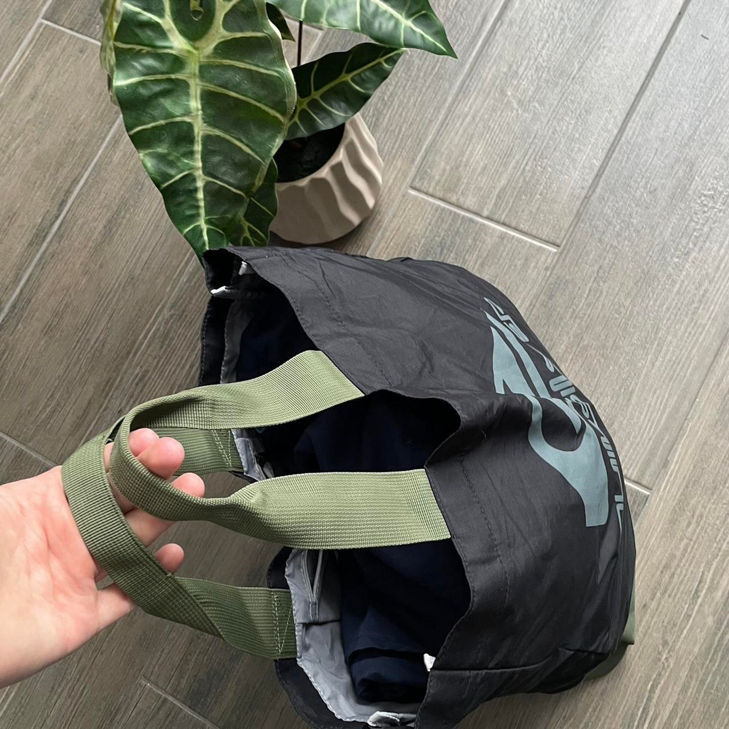 Quiksilver nylon bag
