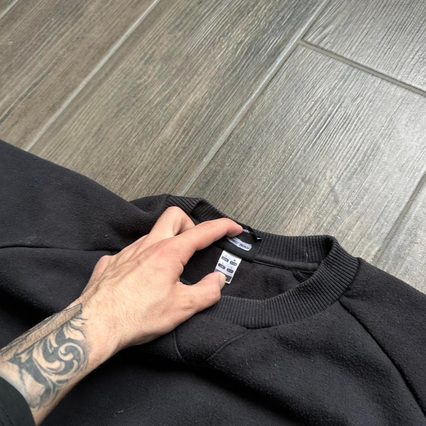Black umbro crewneck sweatshirt