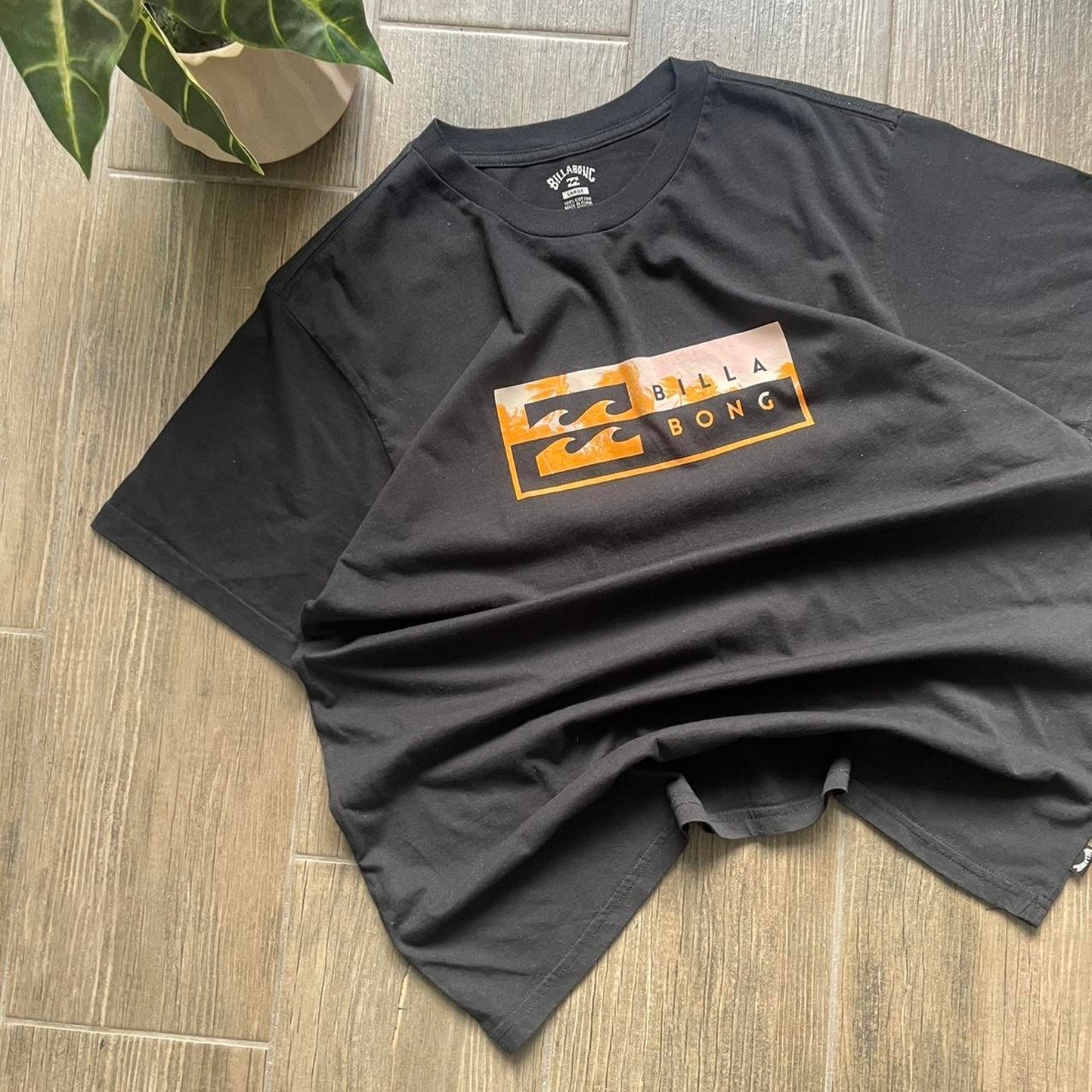 Billabong baggy y2k black tee