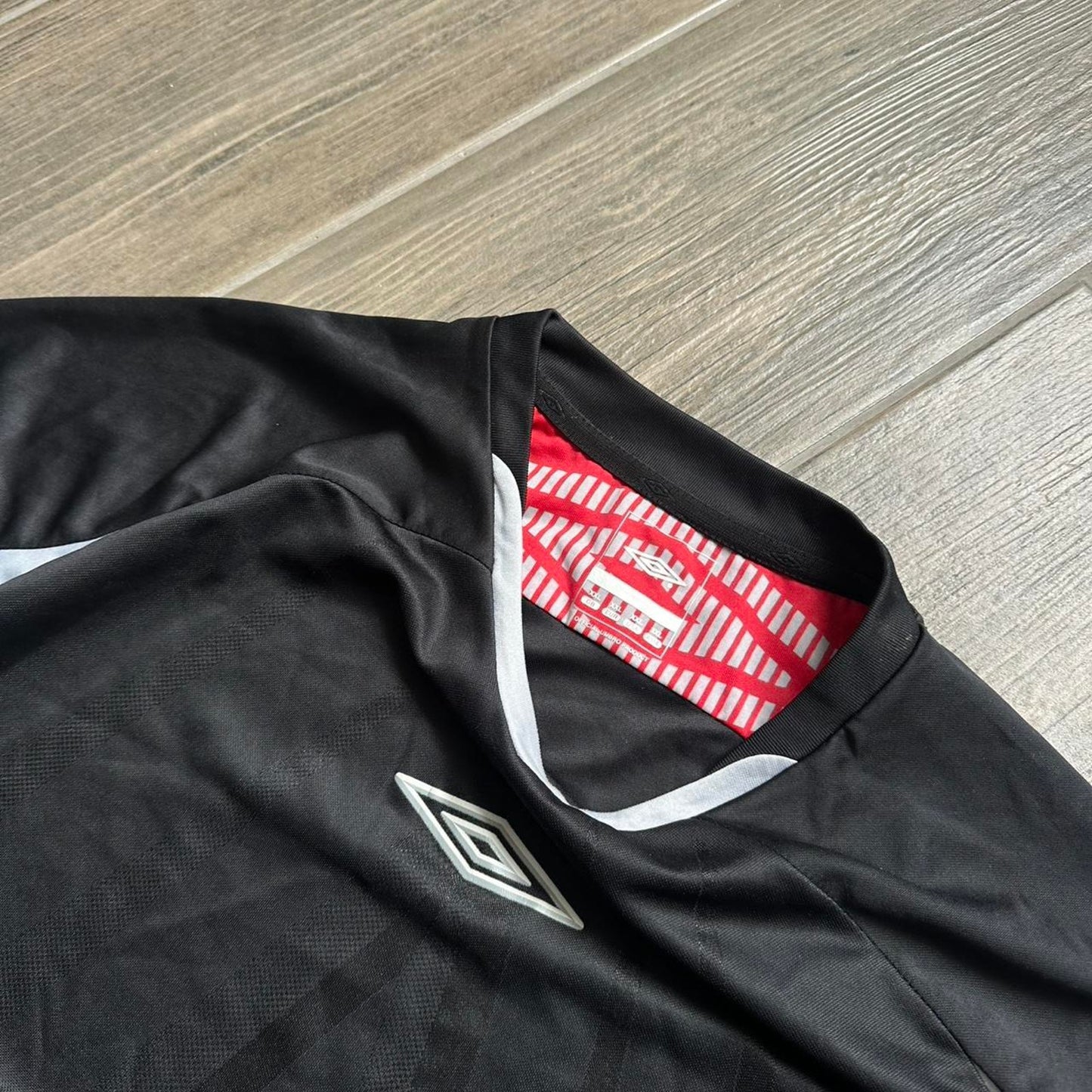 Umbro black white jersey
